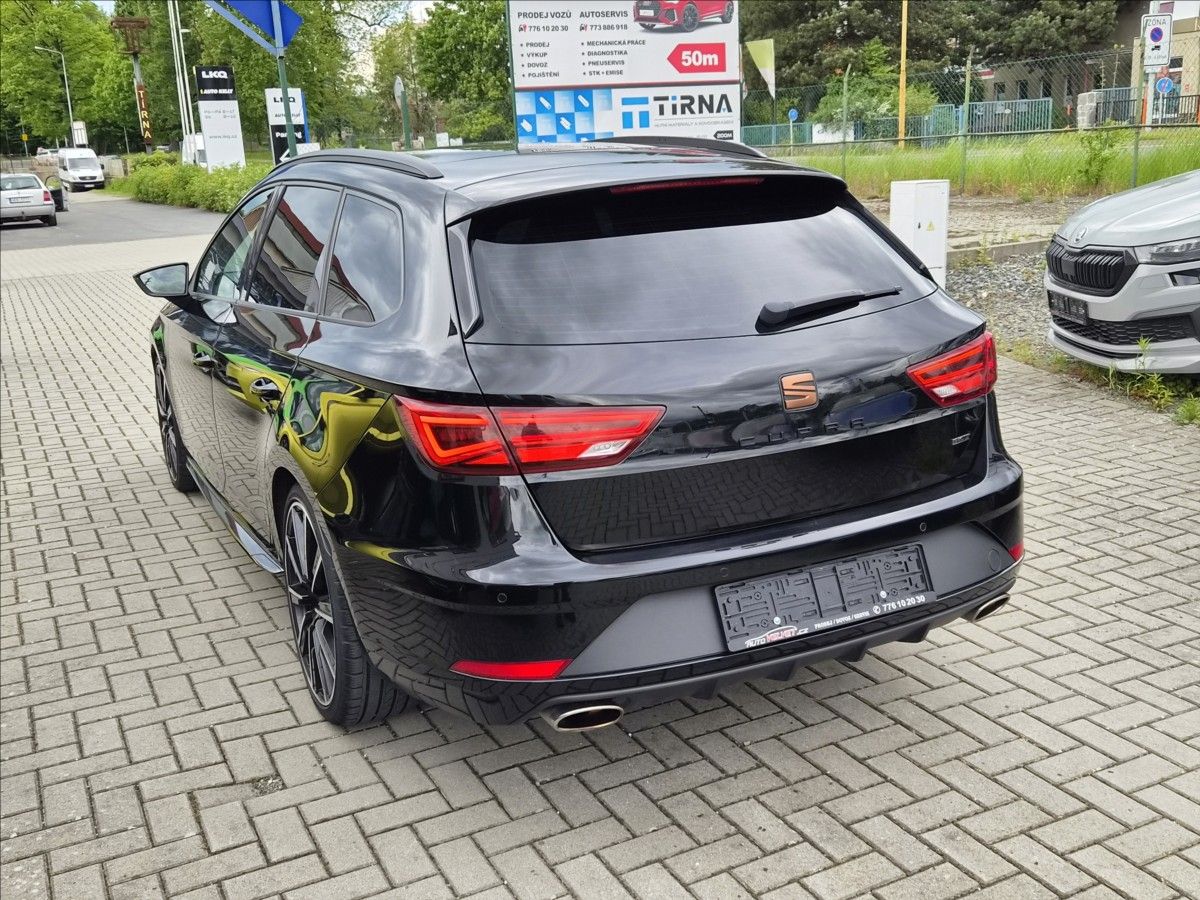 Seat Leon, 2,0 CUPRA 300 ST 4Drive*PANORA - fotka 2