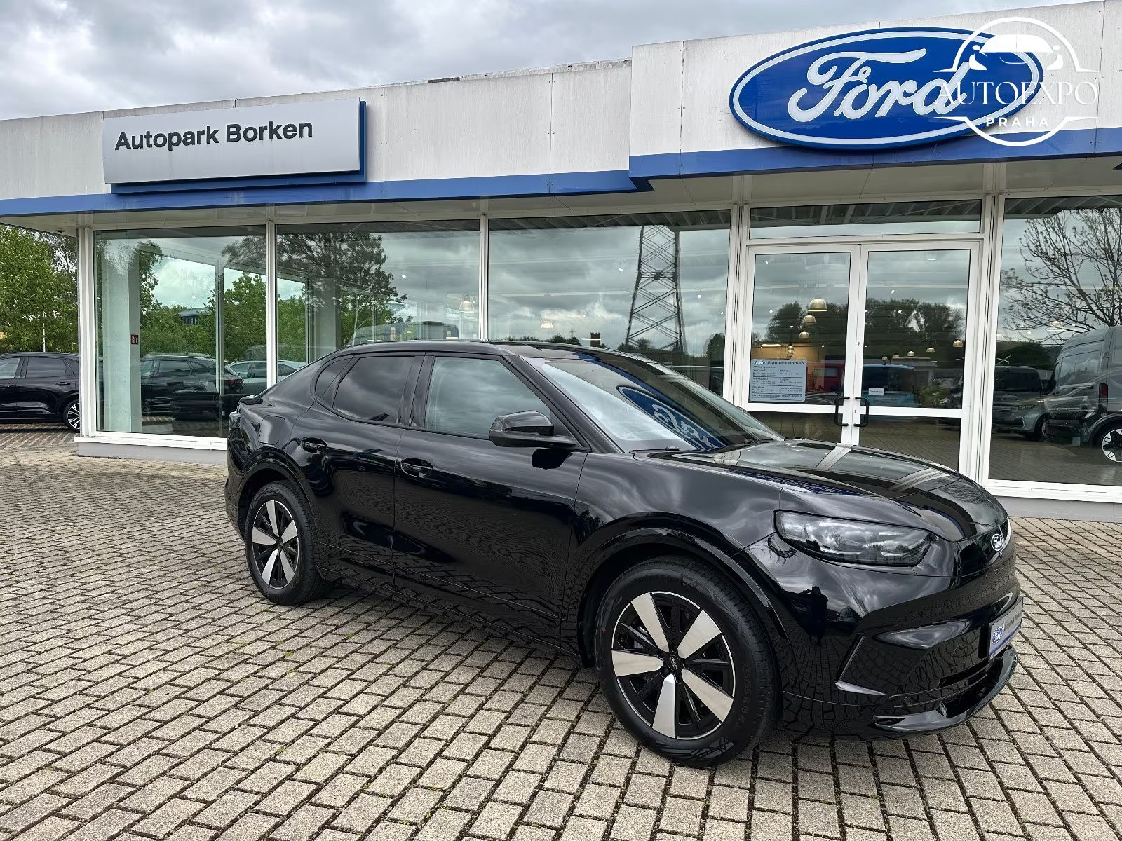 Ford Capri, RWD Komfort-Paket - fotka 2