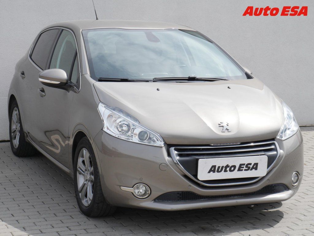 Peugeot 208, 1.6i,ČR