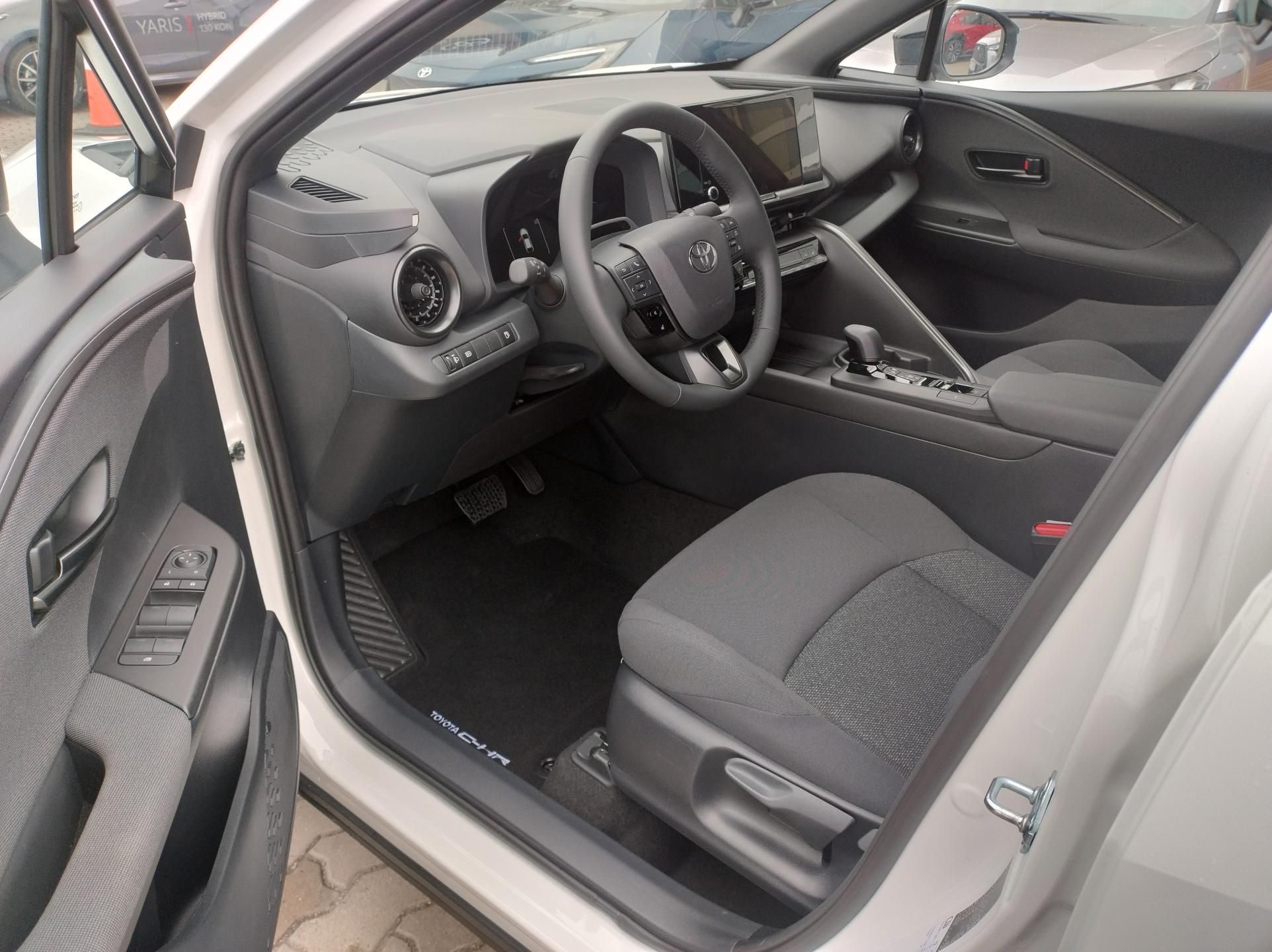Toyota C-HR, 1.8 FHEV COMFORT BUSINESS+ - fotka 6