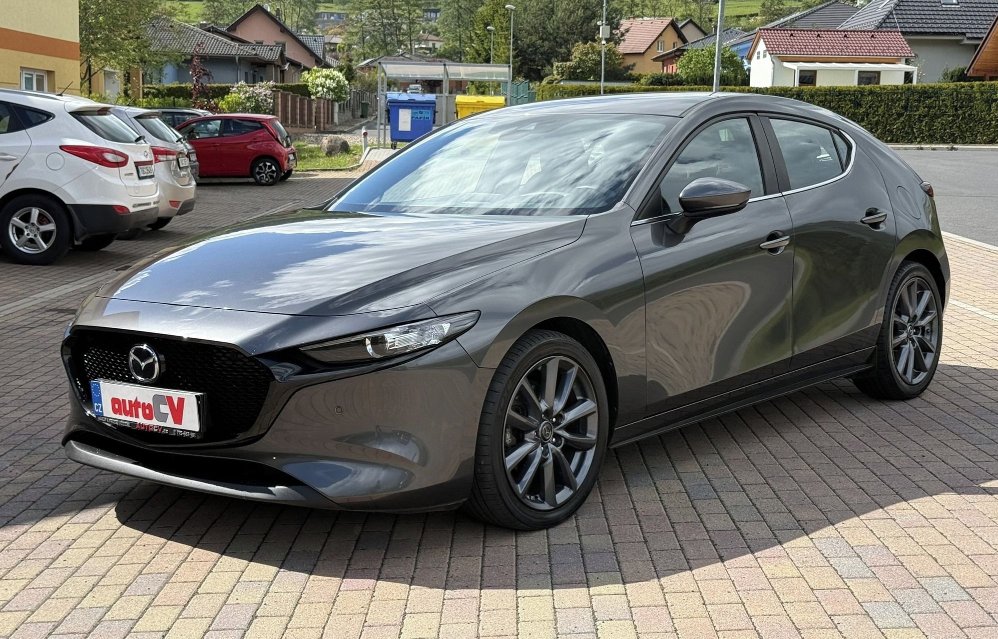 Mazda 3, 2.0 SKYACTIV-G 90kW HUD,KAMERA