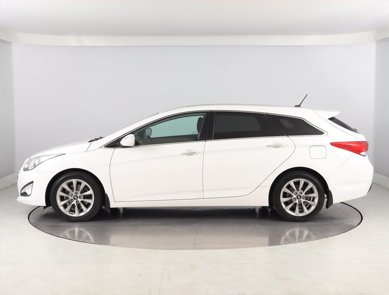 Hyundai i40, 1.7 CRDi, Serv.kniha - fotka 3