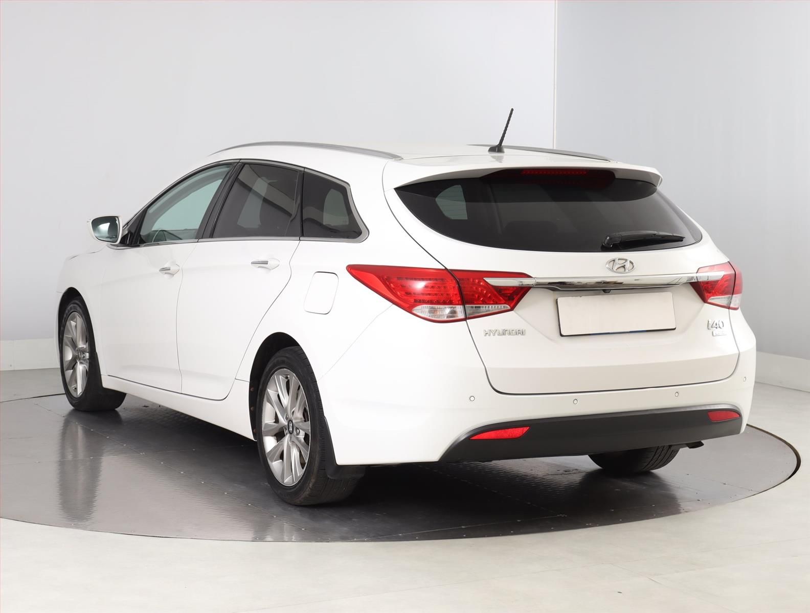 Hyundai i40, 1.7 CRDi, Serv.kniha - fotka 4