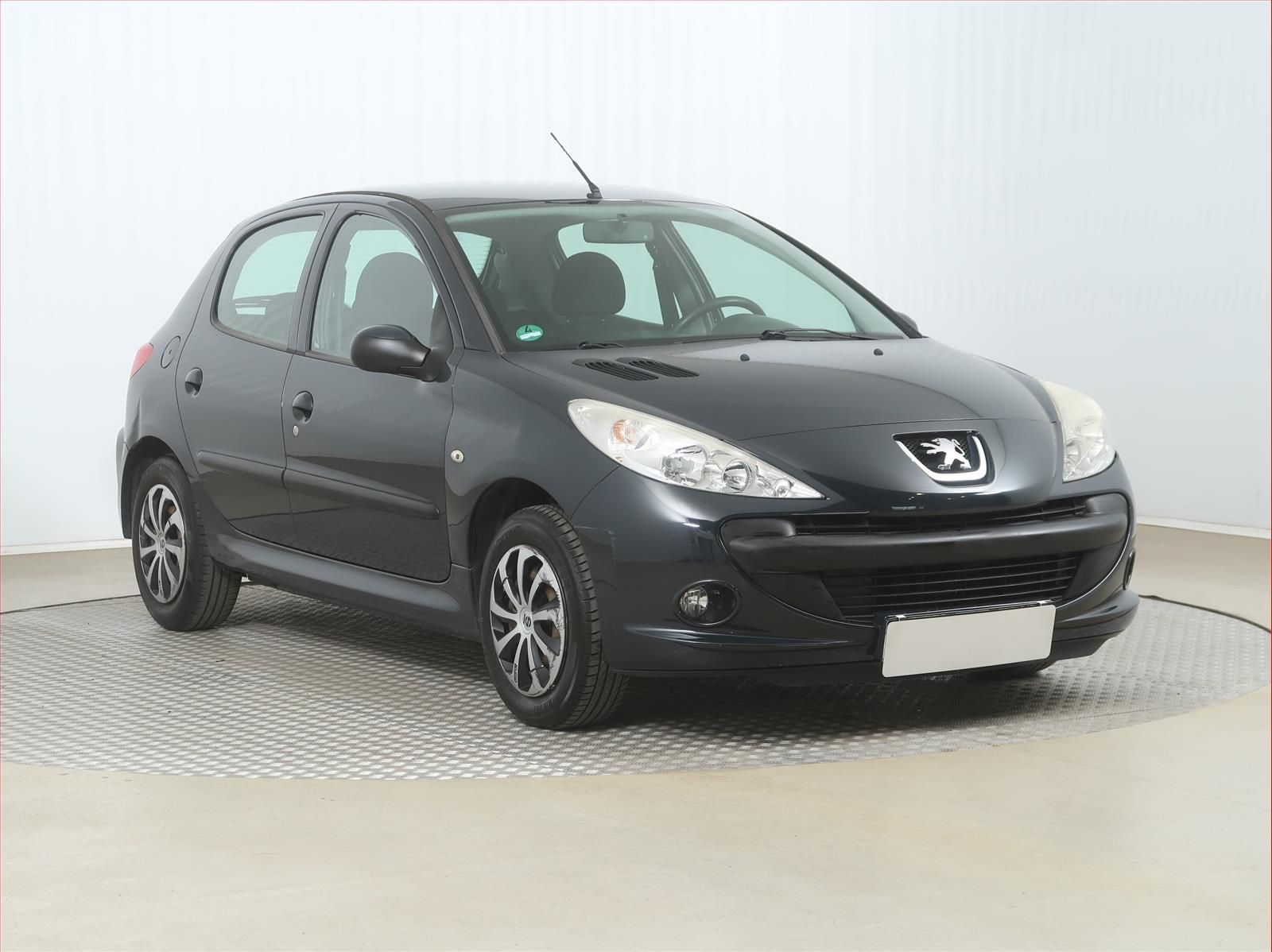 Peugeot 206, 1.1 i, po STK, Tažné