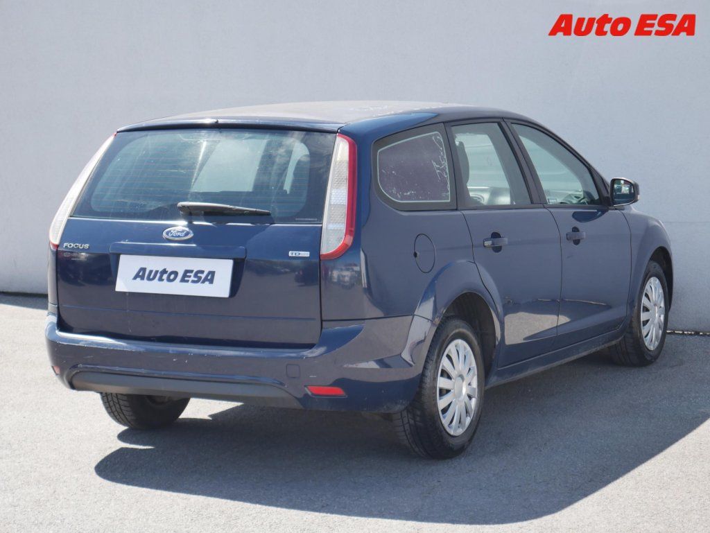 Ford Focus, 1.6 TDCi,ČR - fotka 4