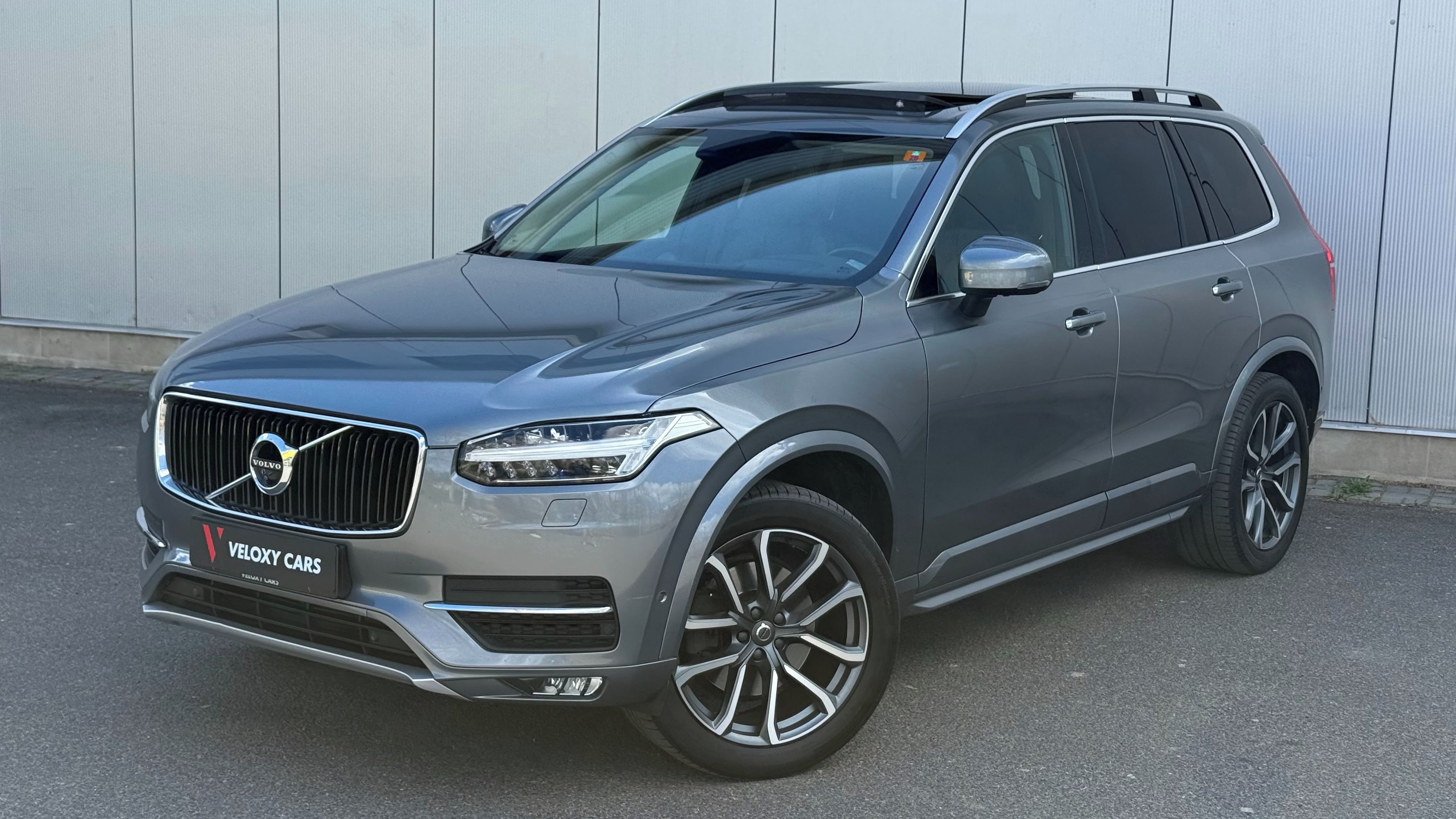 Volvo XC90, D5 AWD 7 míst/DPH/360° - fotka 3