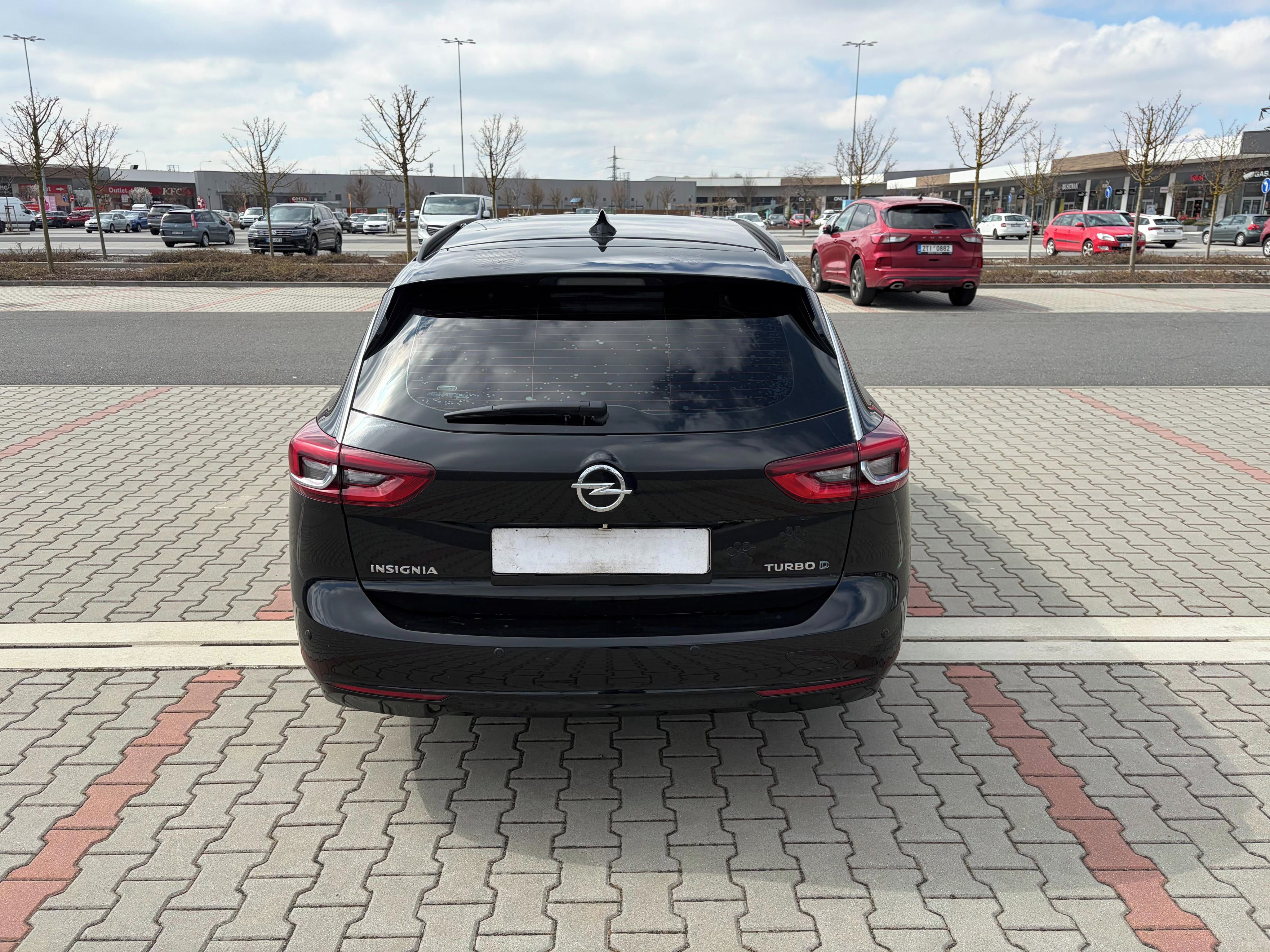 Opel Insignia, 2.0 CDTi 125kw ČR FULL LED - fotka 4