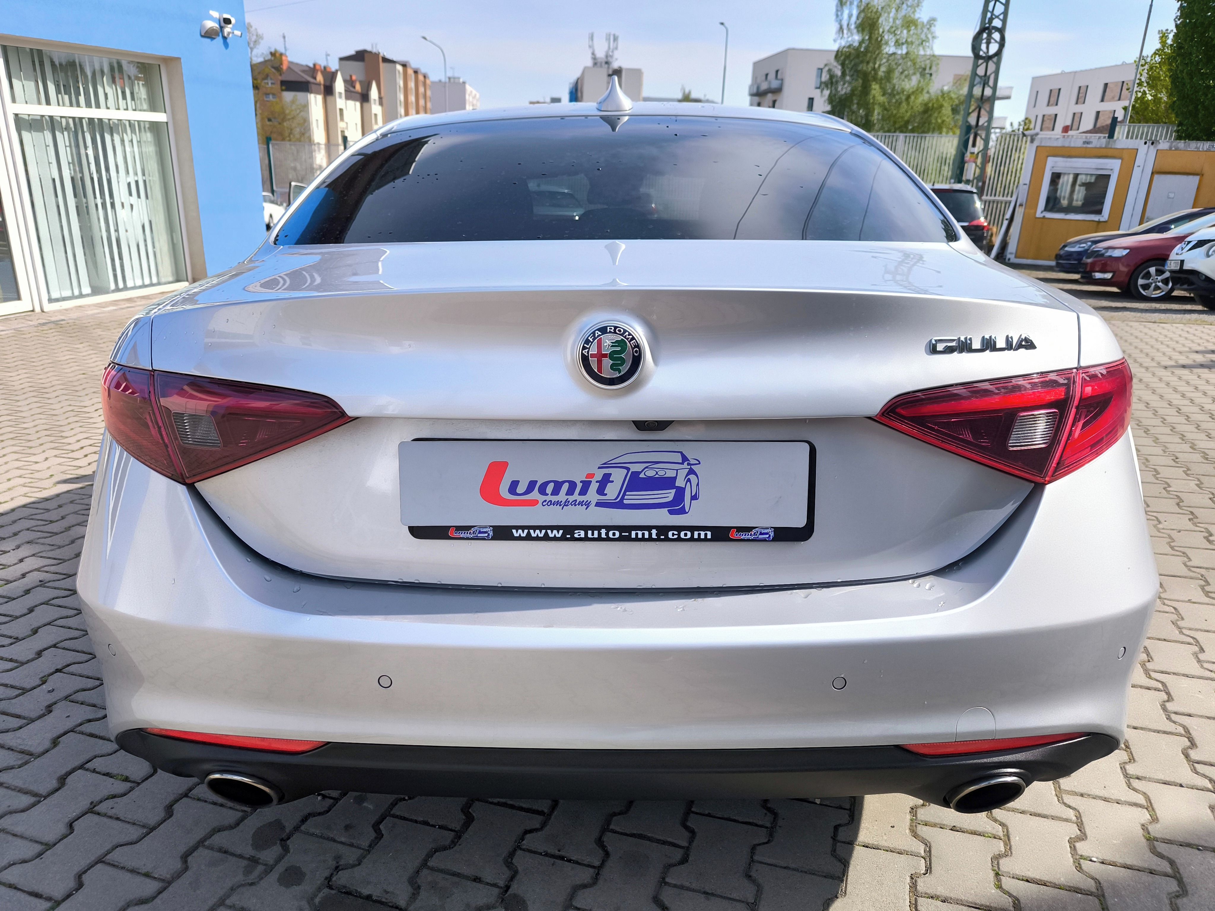 Alfa Romeo Giulia, 2.0 Turbo Super - fotka 6