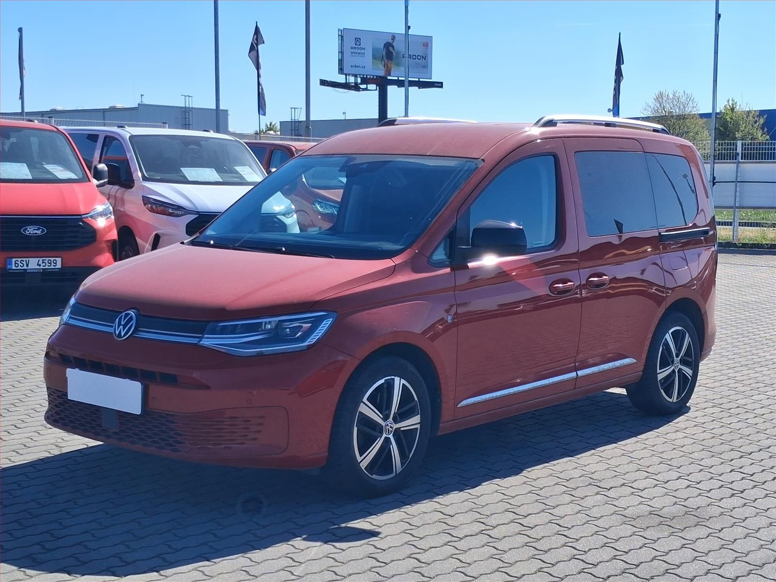 Volkswagen Caddy, 2.0 TDI, 5Míst, Klima, ČR - fotka 2