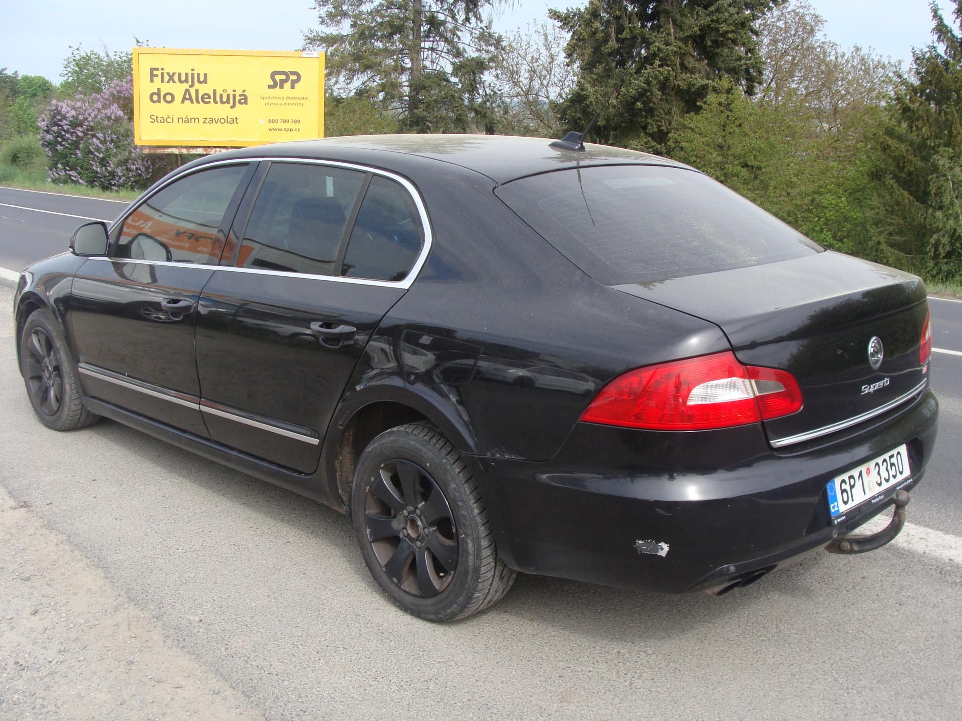 Škoda Superb, 2.0 TDi, 125 kW, tažné, klima - fotka 3
