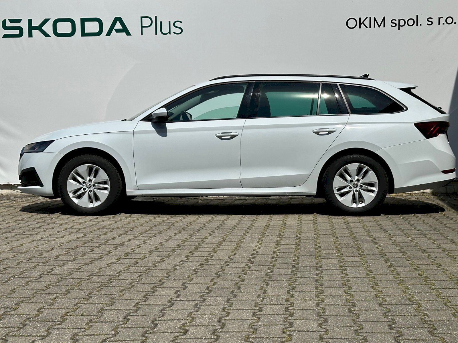 Škoda Octavia, 2.0 TDI 85kW Ambition Combi - fotka 3