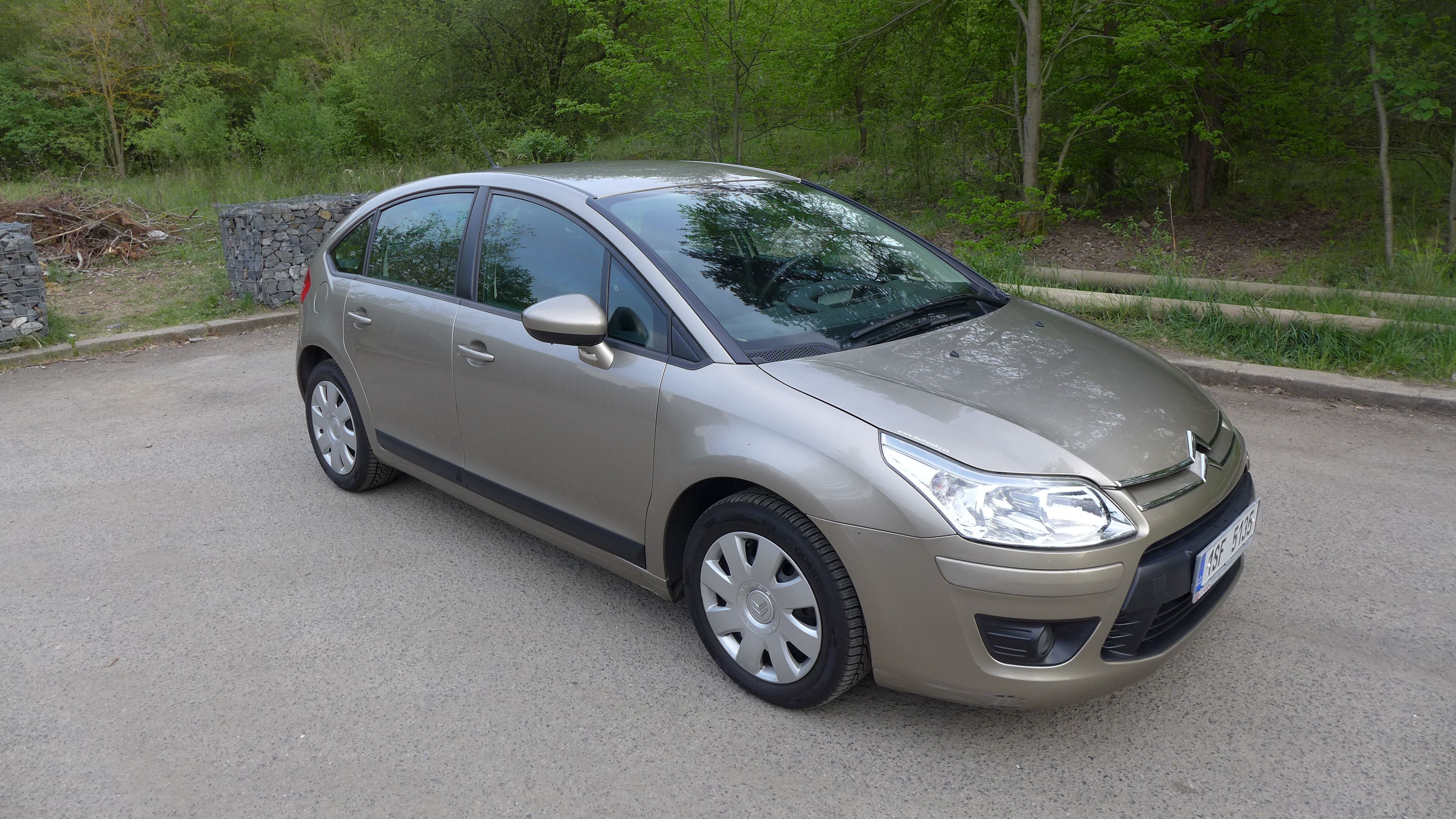 Citroën C4, 1.4i 65 Kw SX 64t km !!