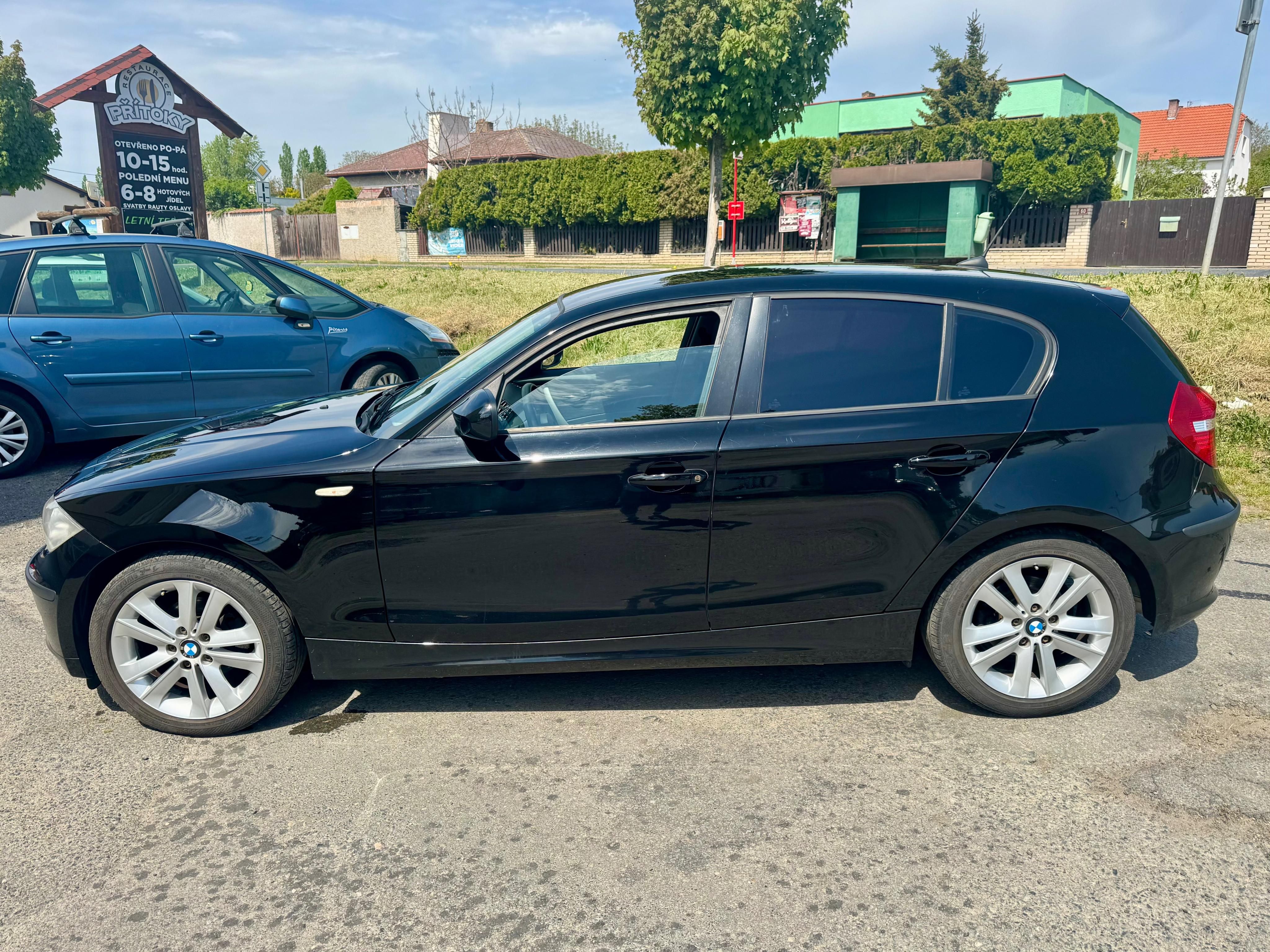 BMW Řada 1, 120i 90kW.5dveř.Manual - fotka 5
