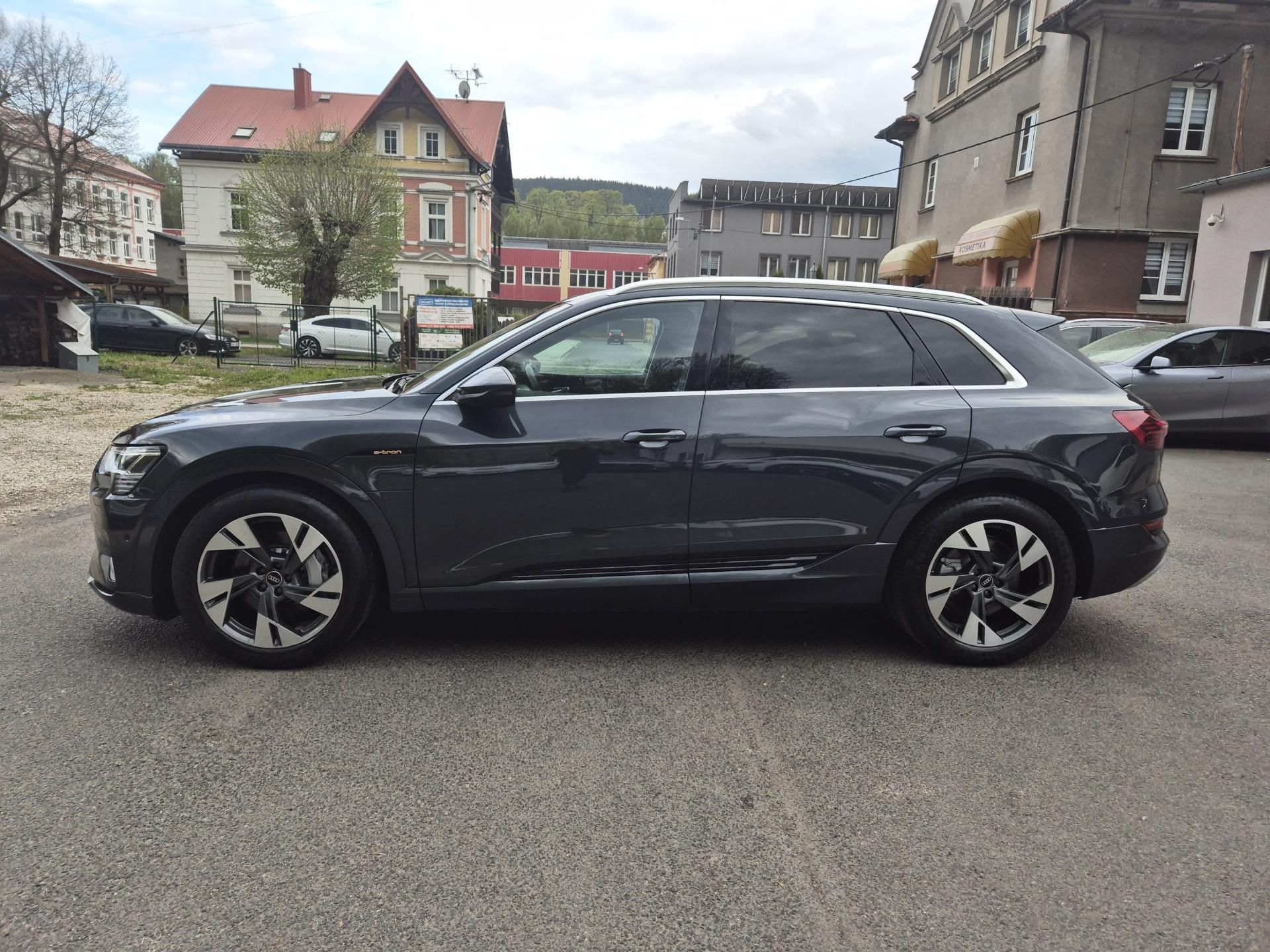 Audi e-tron, 50 QUATTRO 230kw 20ALU - fotka 6