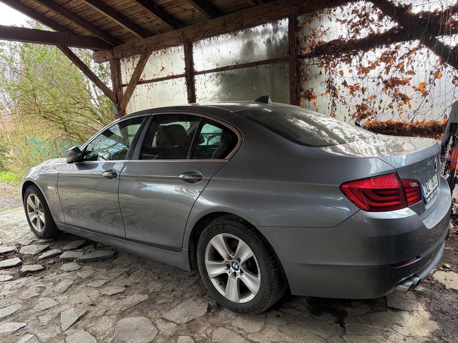 BMW Řada 5, 530d xdrive servisované - fotka 5
