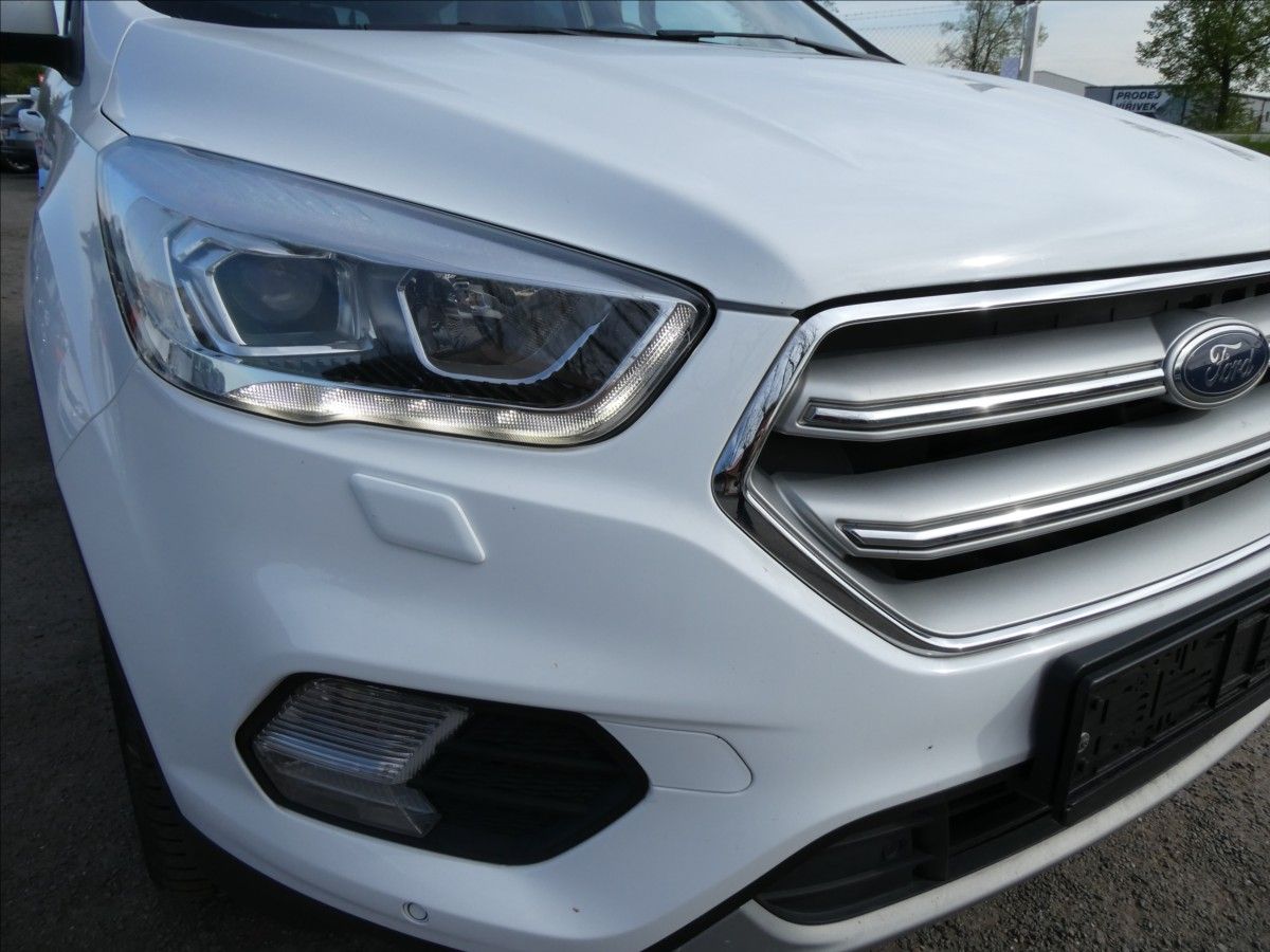 Ford Kuga, 2,0 TDCi 110kW Panorama,naviga - fotka 3