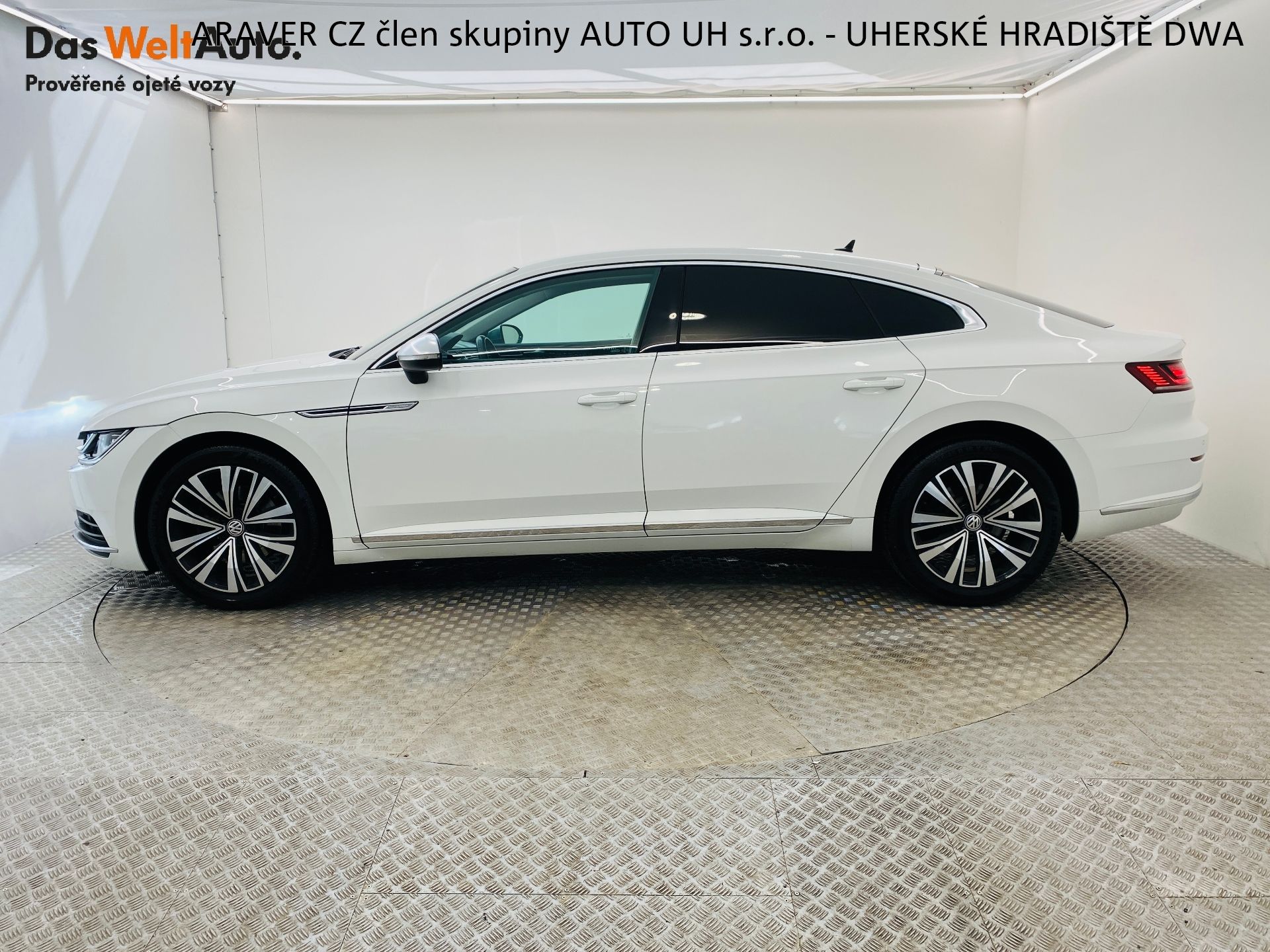 Volkswagen Arteon, 2.0 TDI DSG 110 kW Elegance - fotka 3