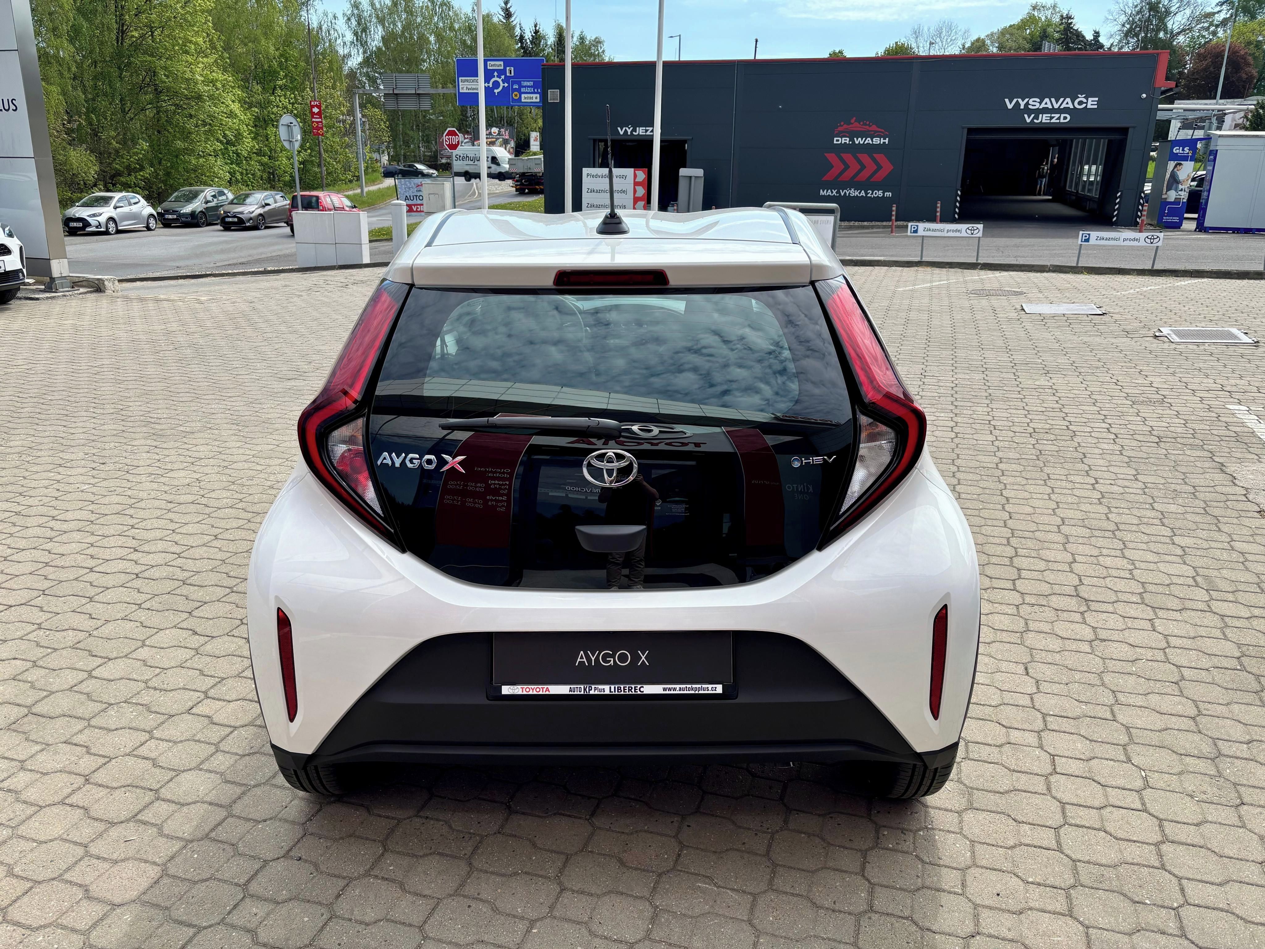 Toyota Aygo, 1,5 HEV 116k Active - fotka 5