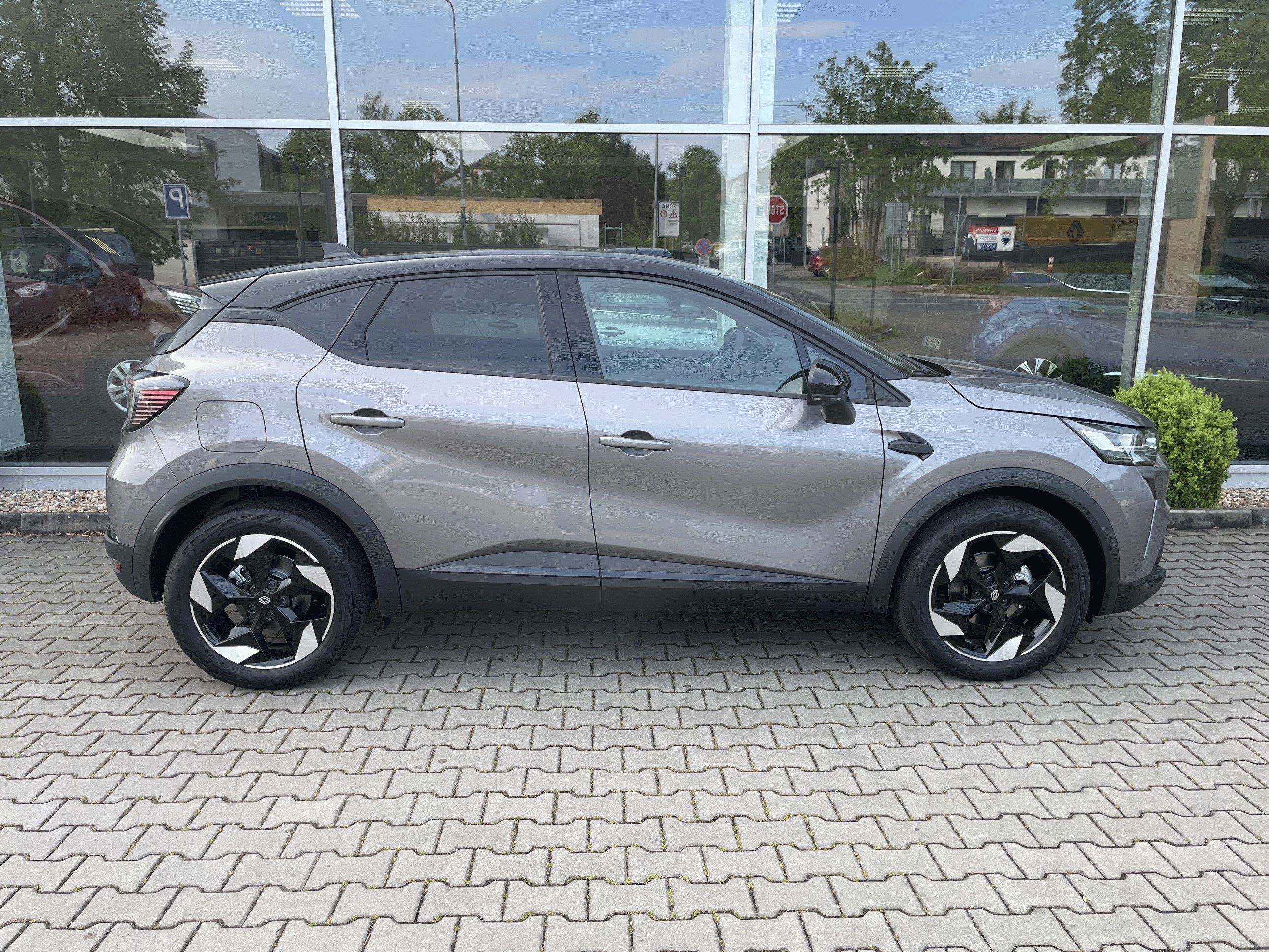 Renault Captur, TCe 90 Techno - fotka 3