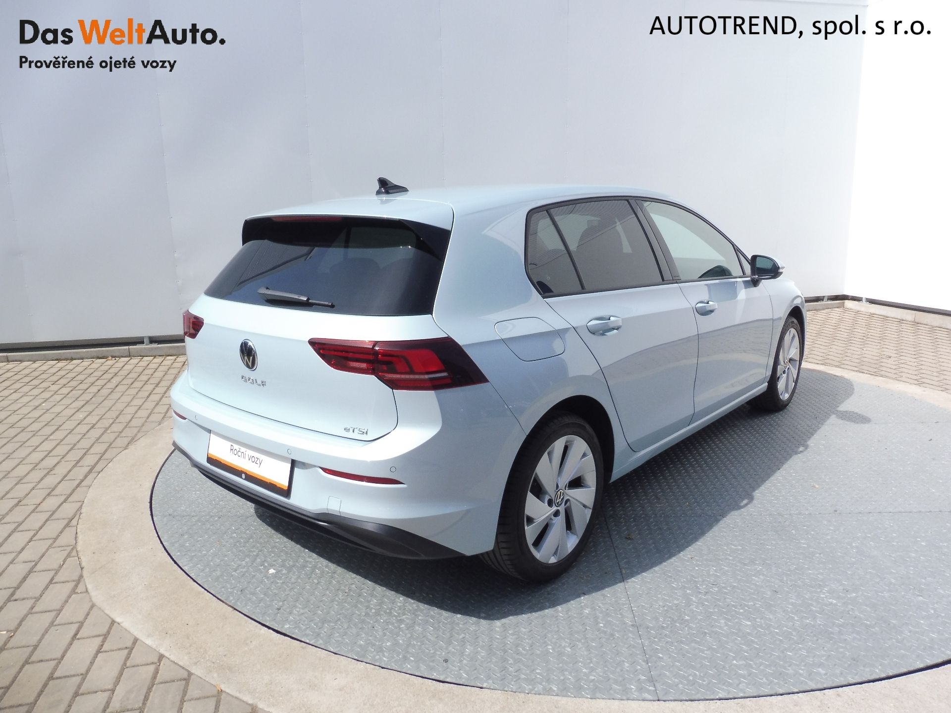 Volkswagen Golf, Life 1,5 TSI 85kW mHEV DSG - fotka 2