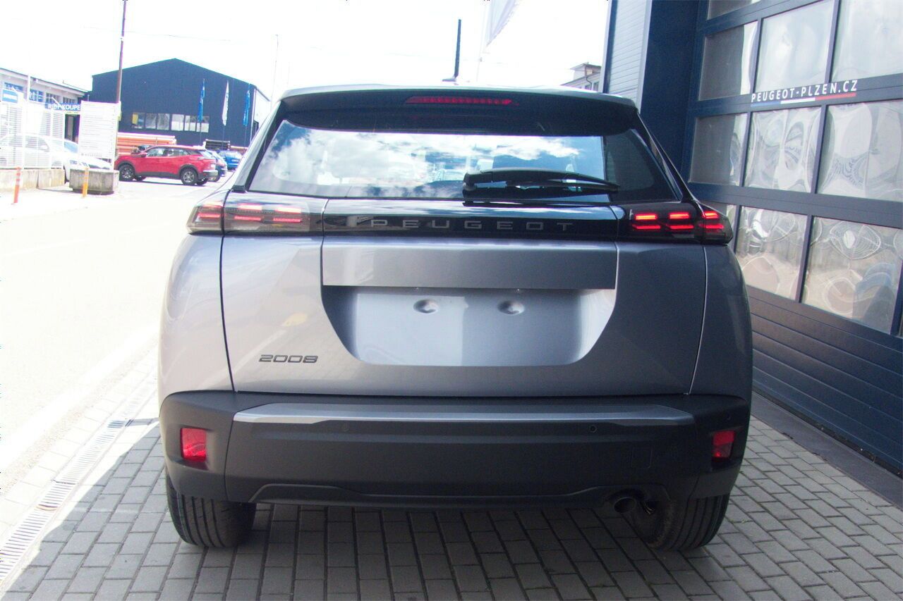 Peugeot 2008, BUSINESS Hybrid 110 e-DCS6 - fotka 2