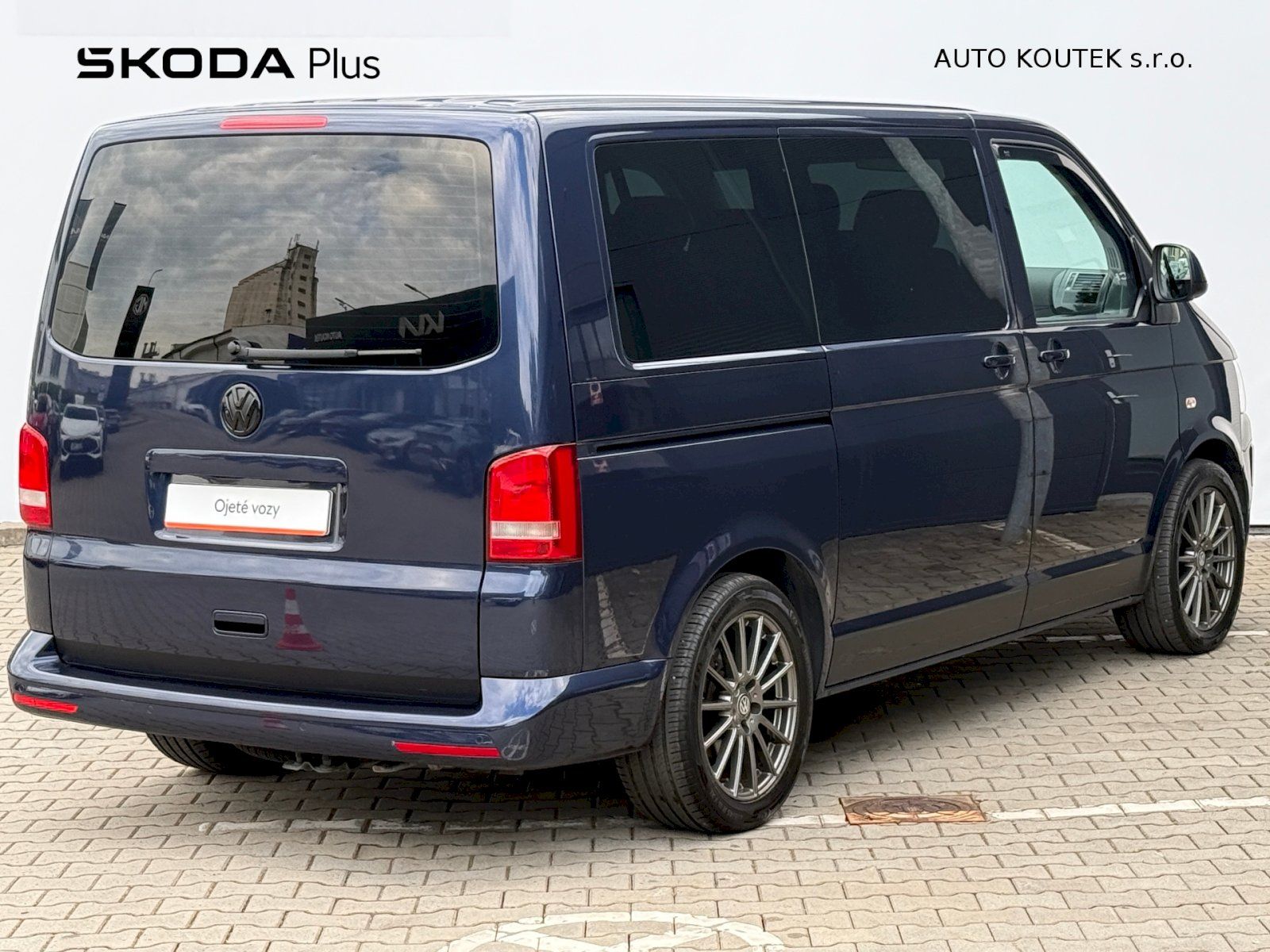 Volkswagen Caravelle, 2.0TDI 103kW/140PS 9 Míst - fotka 2