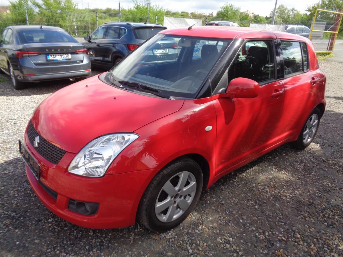 Suzuki Swift, 1,3 - fotka 3