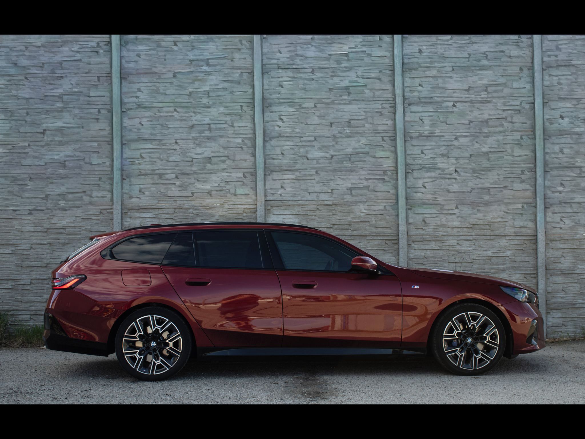 BMW Řada 5 - fotka 4
