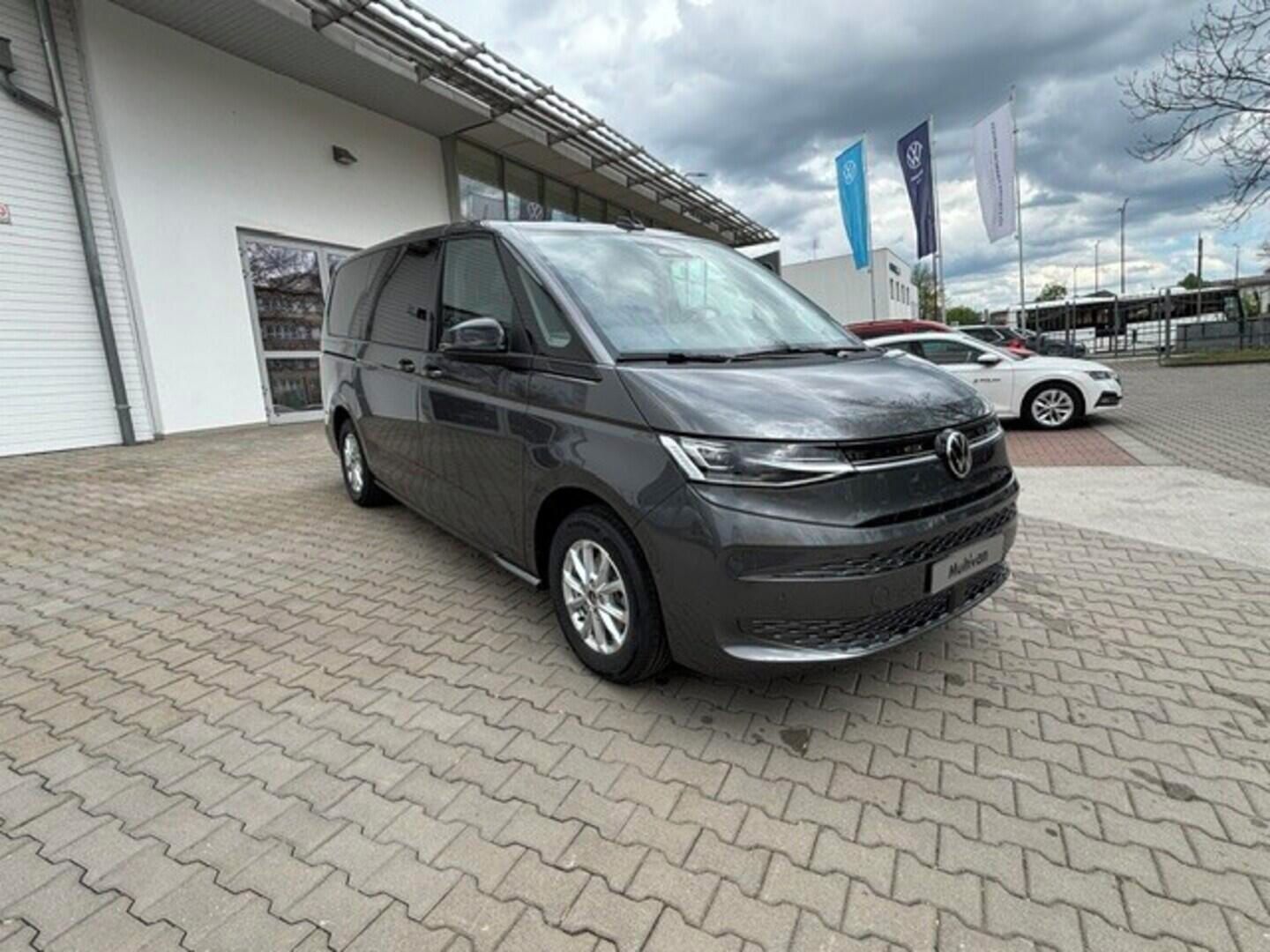 Volkswagen Multivan, Long Life 2,0 TDI 110 kW - fotka 2
