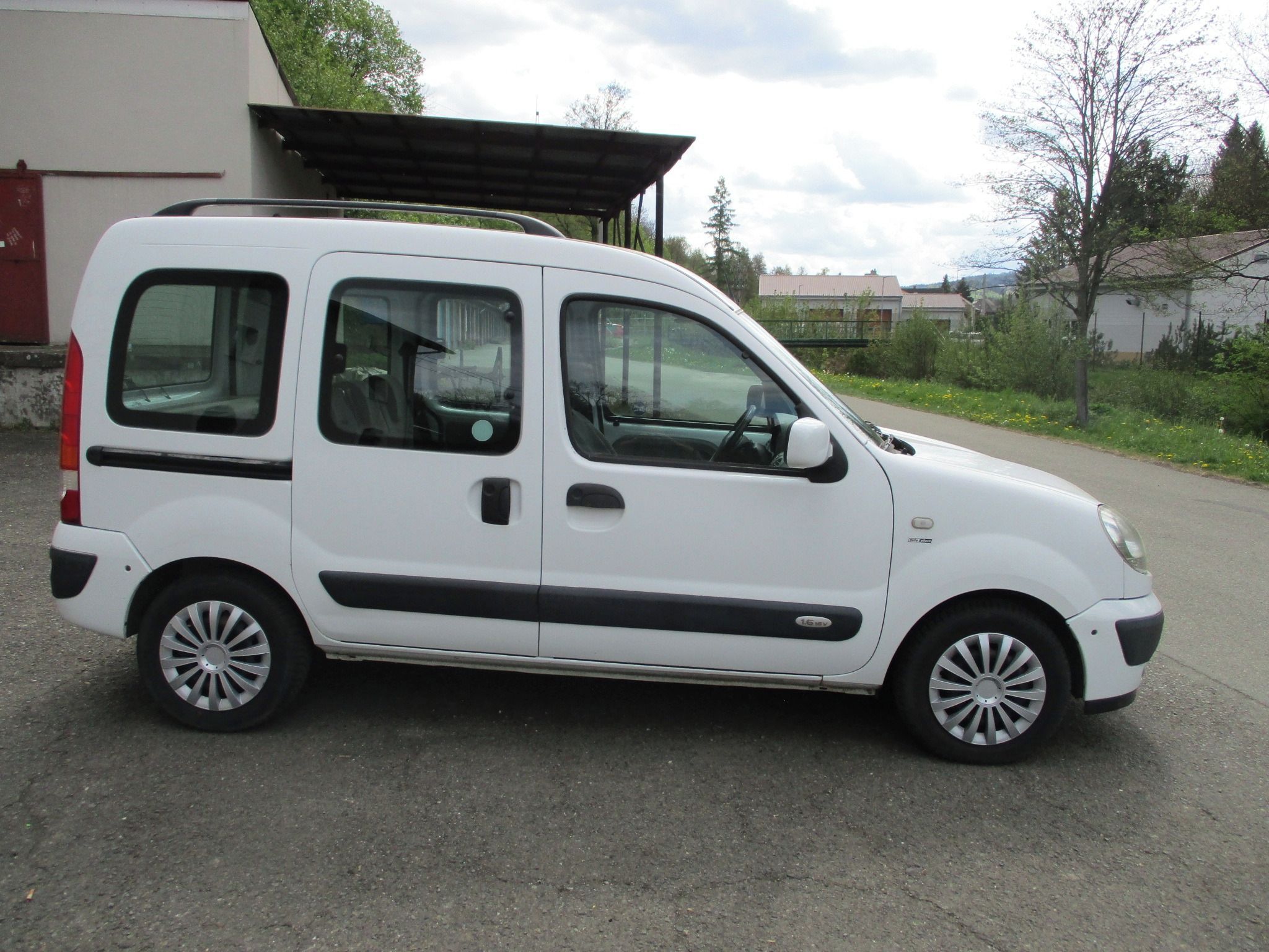 Renault Kangoo, 1.6 - 5 míst, Automat - fotka 6