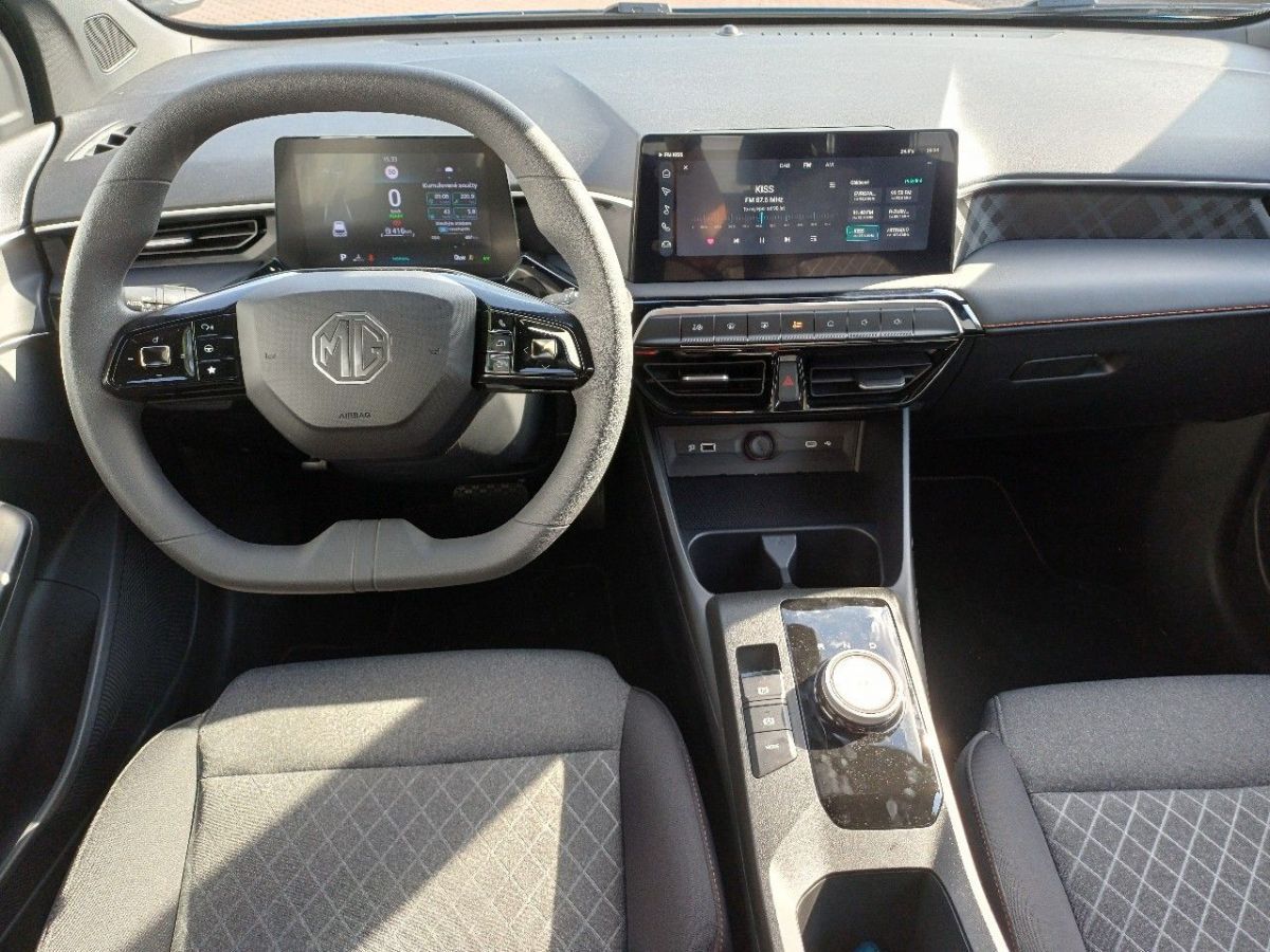 MG MG3, Hybrid+ Emotion 143 kW FWD 3AT - fotka 3