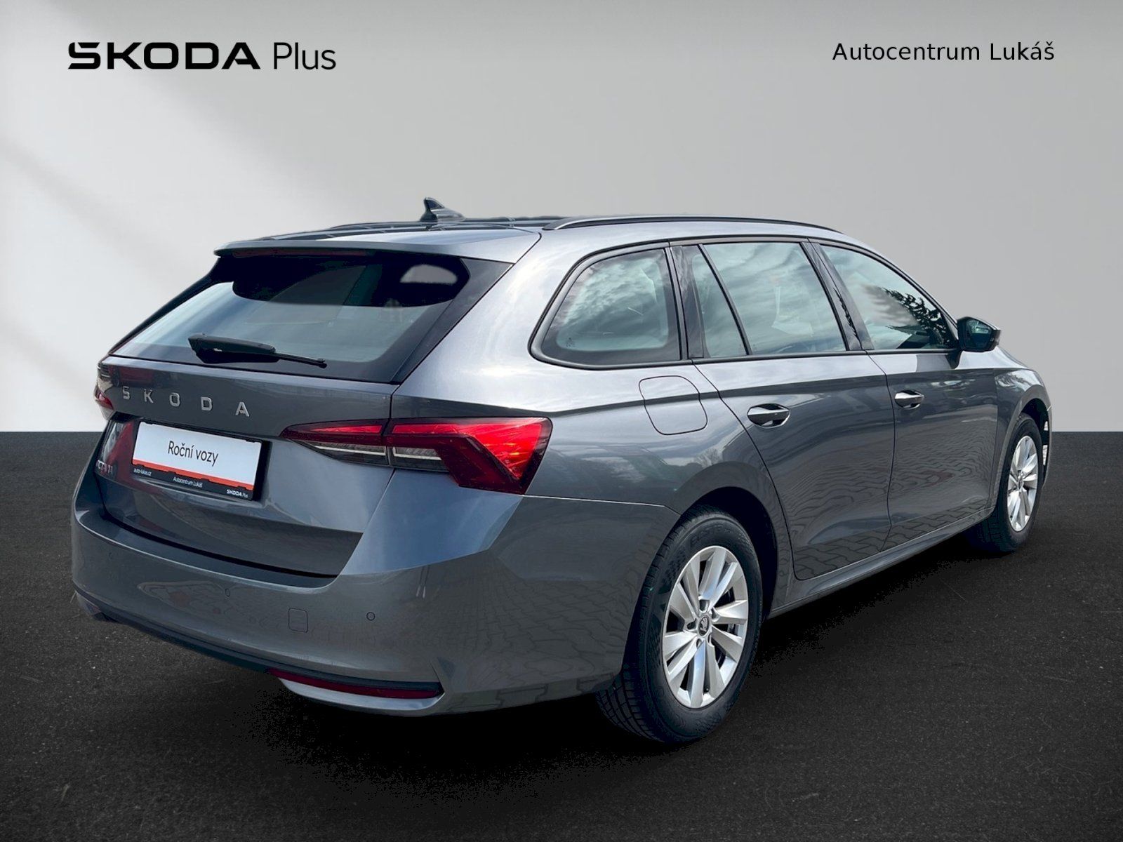 Škoda Octavia, OCT.COMBI SELECTION 2,0 TDI 85 - fotka 2