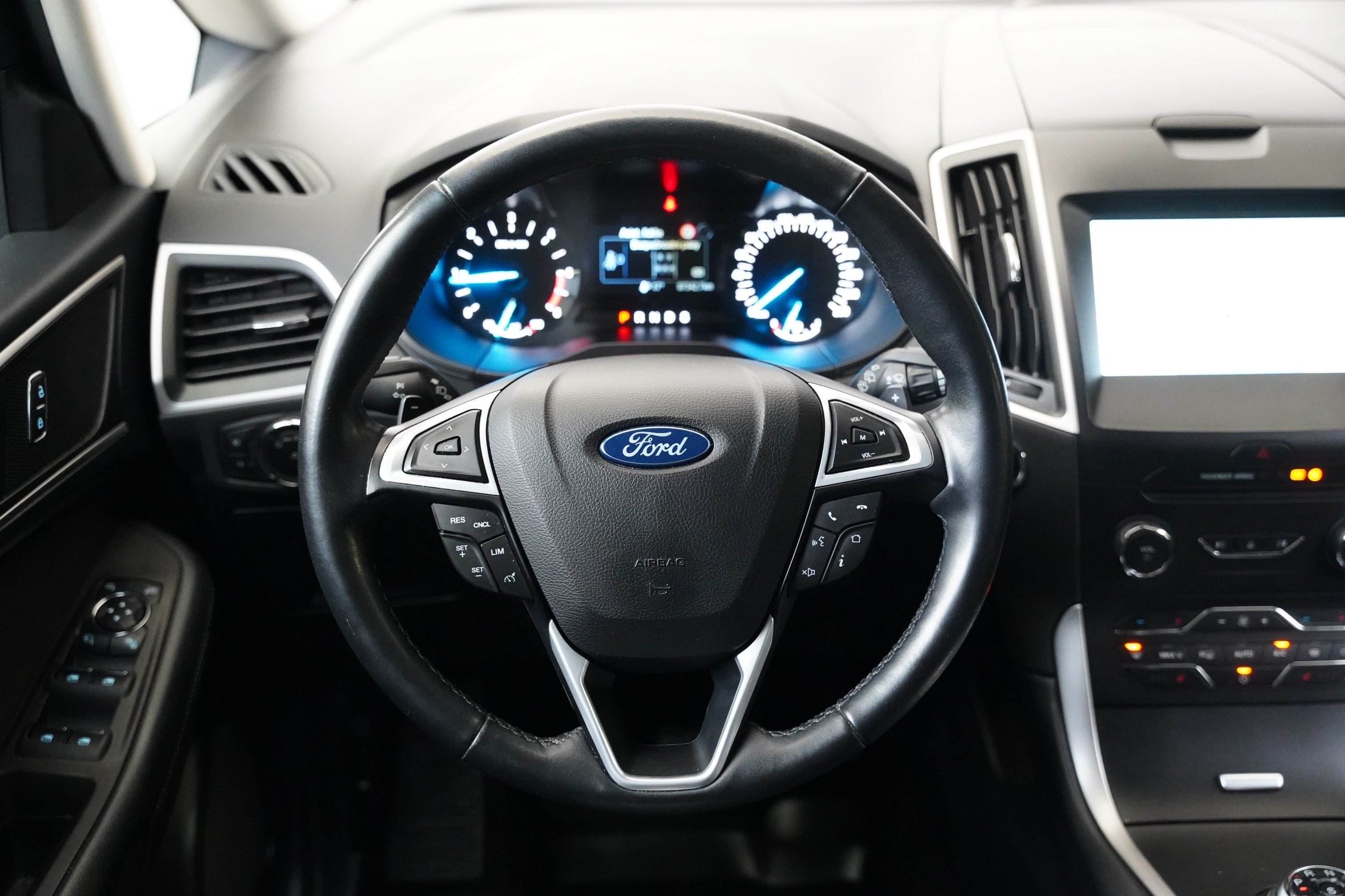 Ford S-MAX, 2.0 TDCI 110 kW Titanium - fotka 6