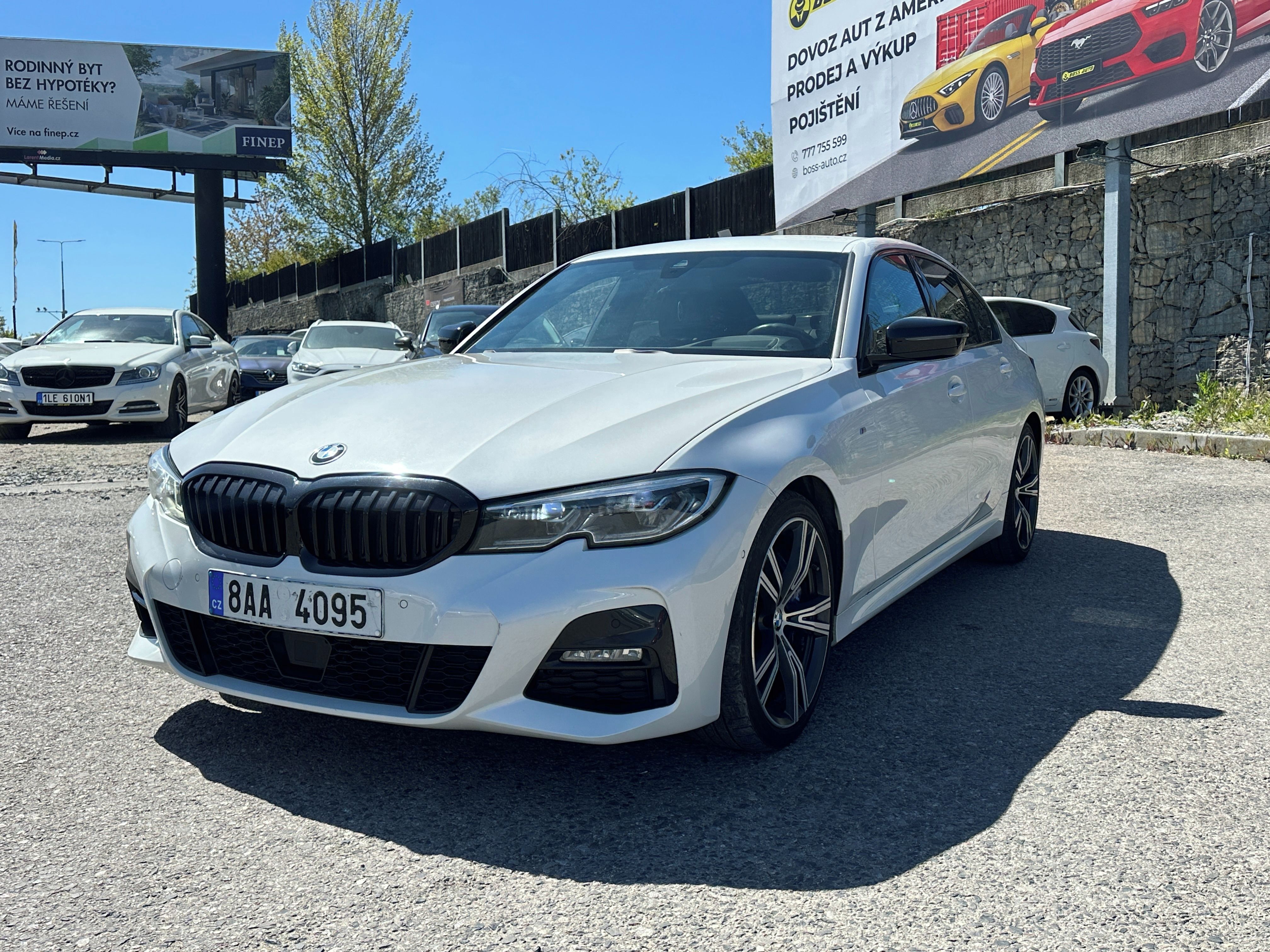 BMW Řada 3, BMW 330D xDrive 2020 - fotka 4