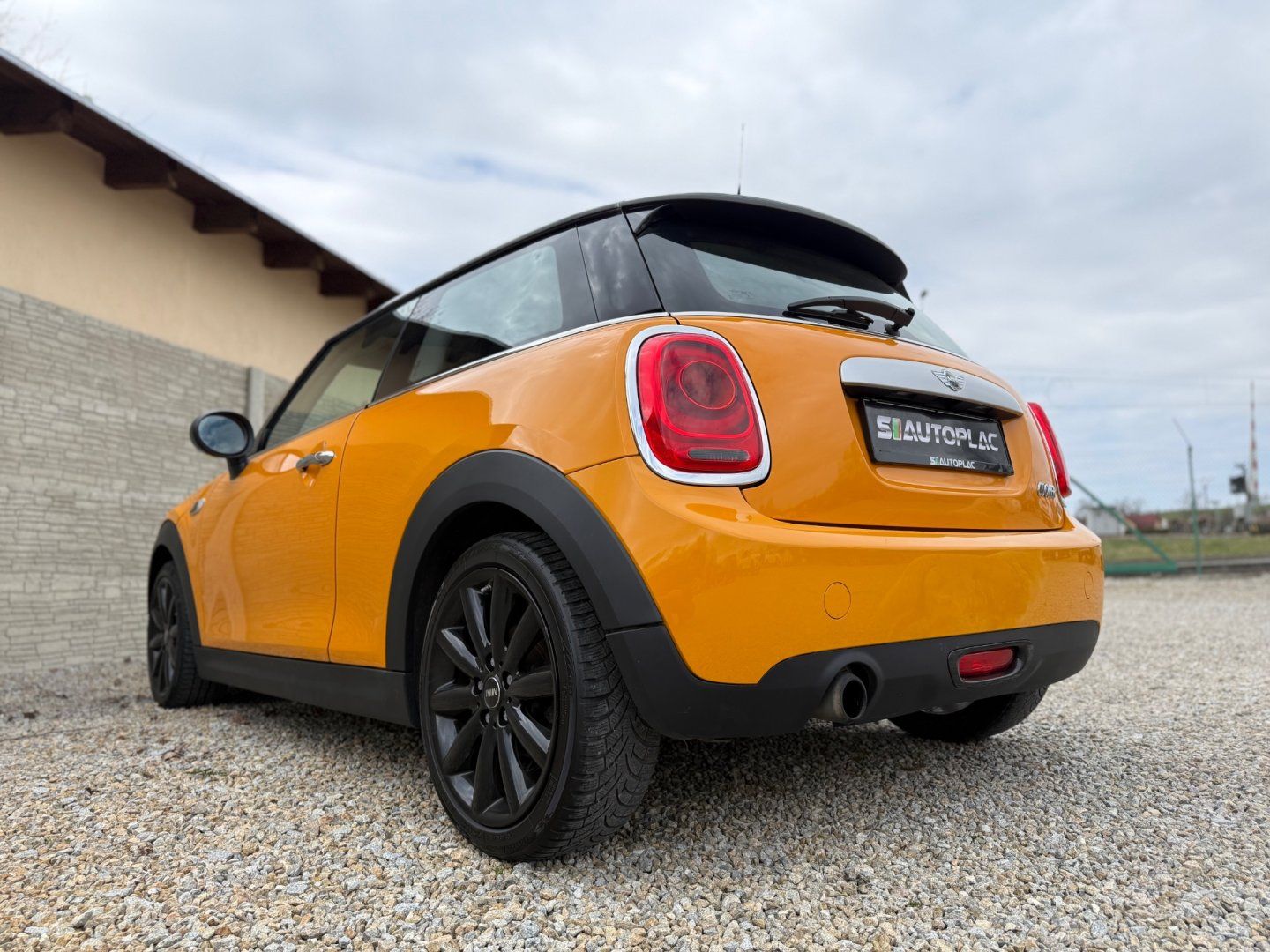 Mini Cooper, 1.5 i 100KW Edition - fotka 5