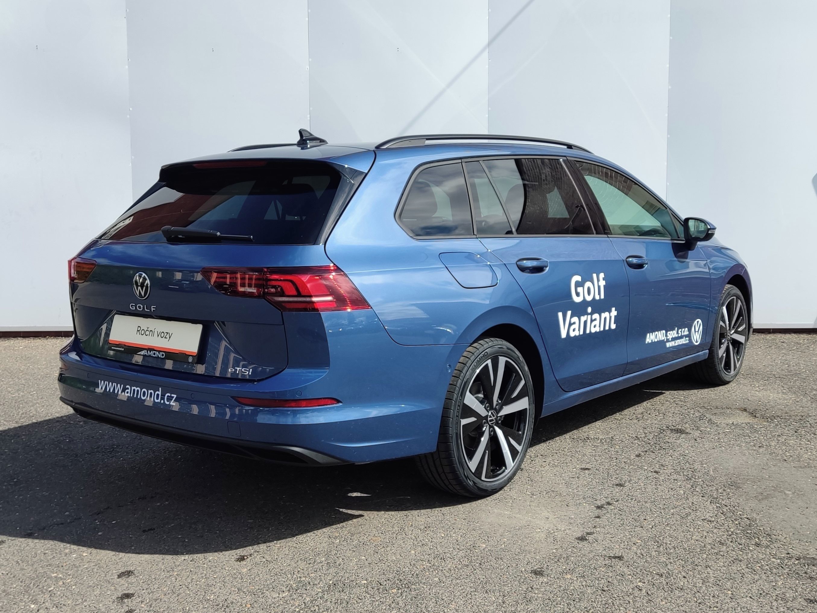 Volkswagen Golf, 1.5 eTSI 110 kW DSG People - fotka 2
