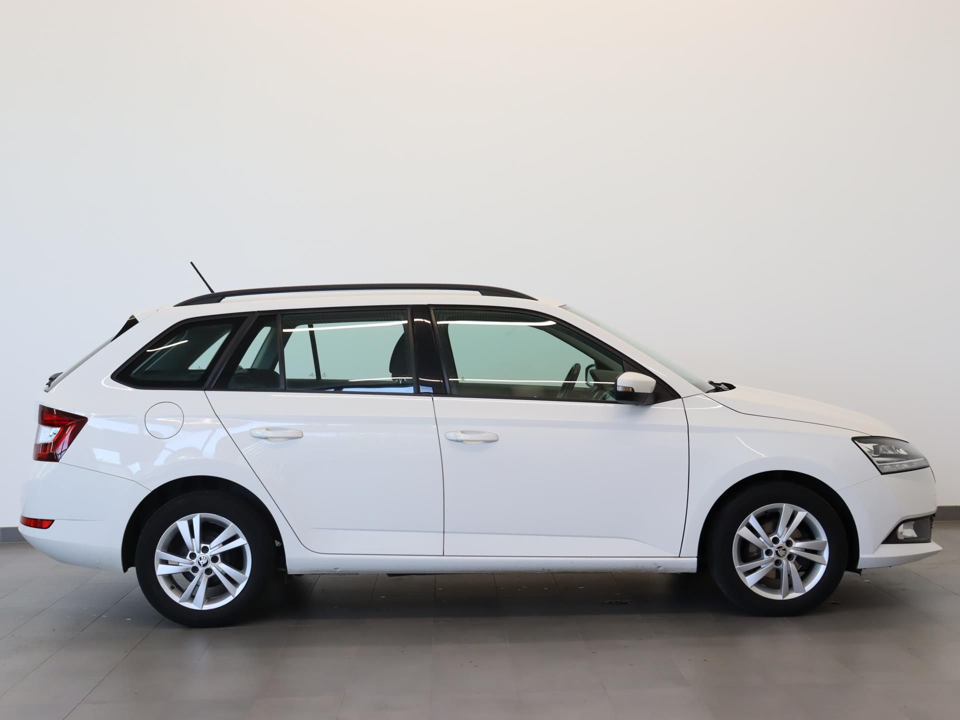 Škoda Fabia, COMBI STYLE 1,0 TSI 70 kW - fotka 3