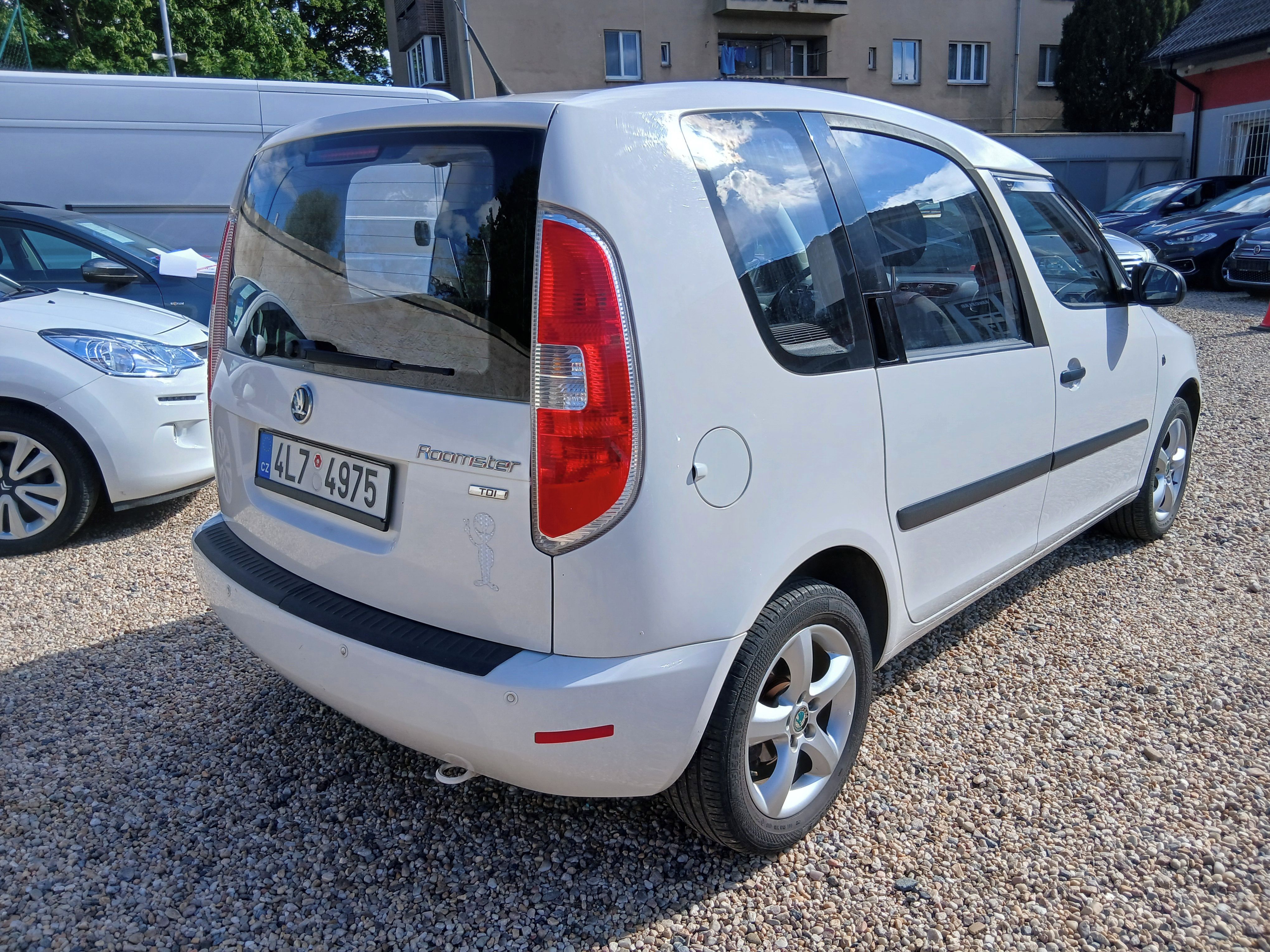 Škoda Roomster, 1.2TDi 55KW Ambi +Zim.kola - fotka 5