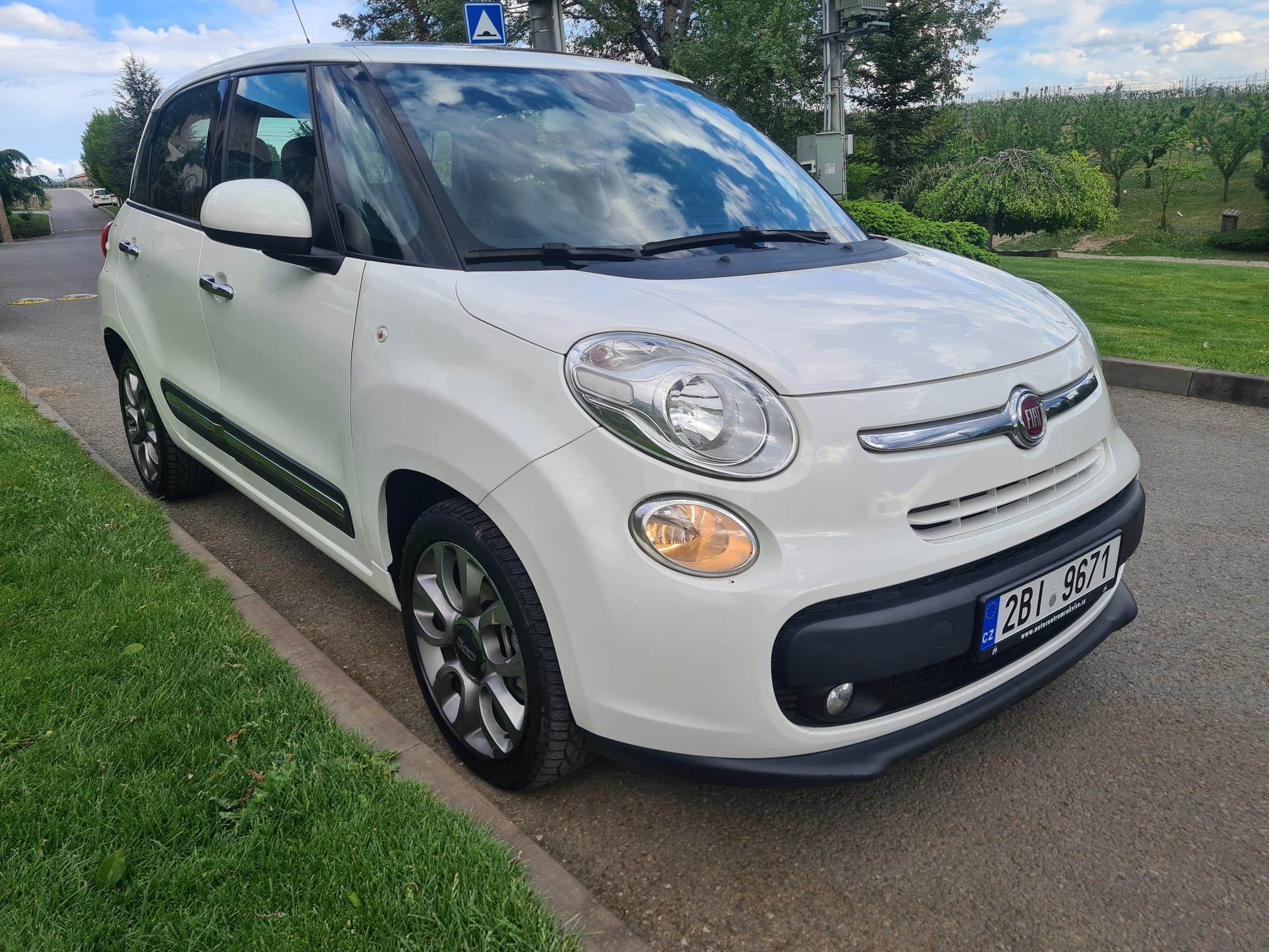 Fiat 500L, 1.3 JTD 62KW MAN PANO - fotka 2