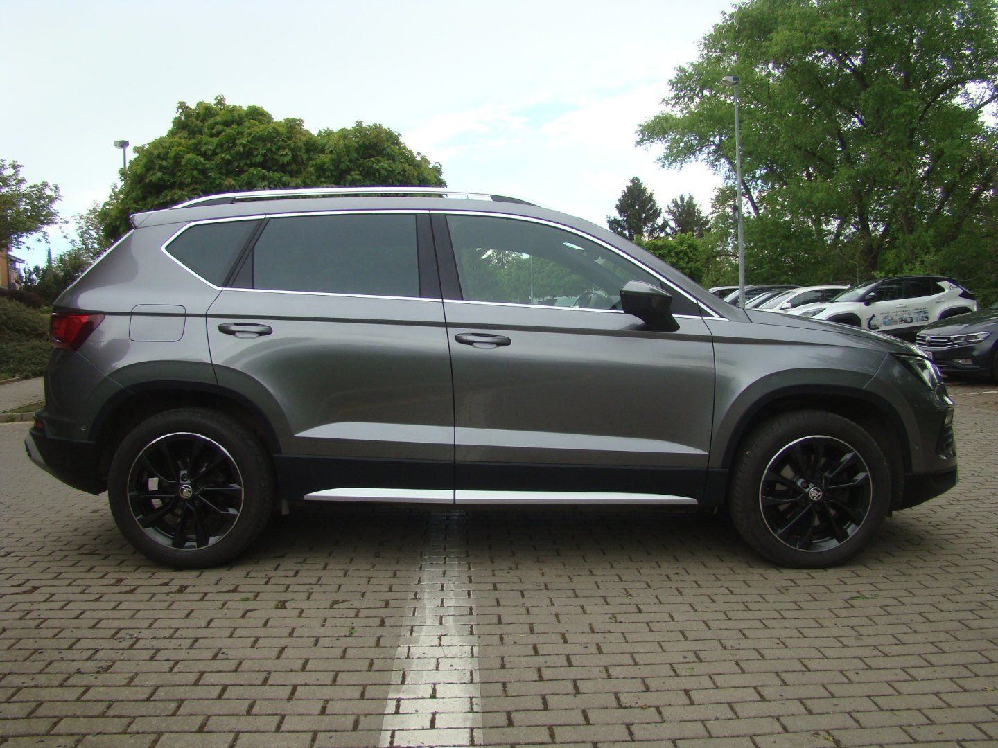 Seat Ateca, 2.0TDi 4x4 DSG WEBASTO - fotka 3