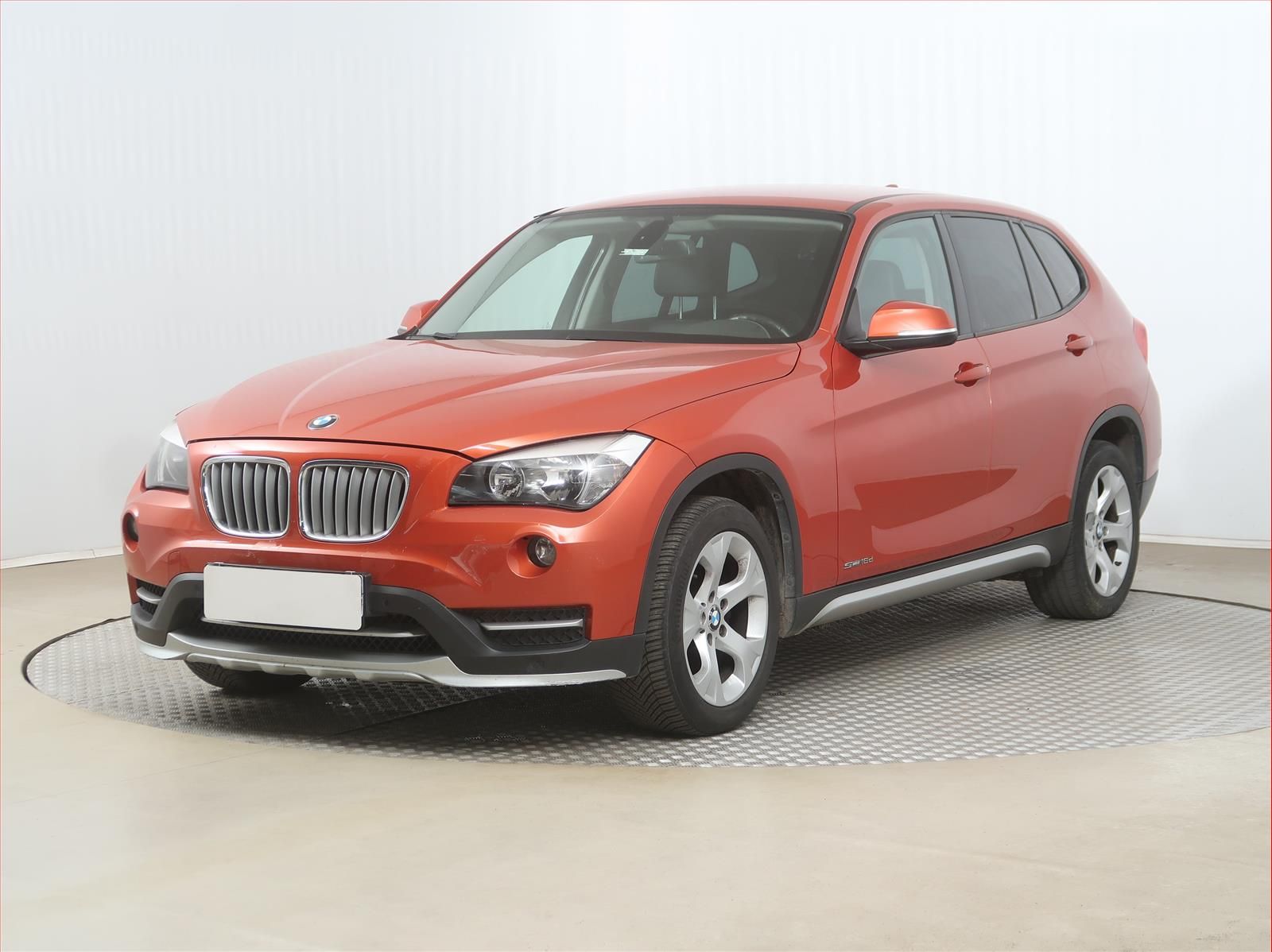 BMW X1, sDrive16d, Kožené sedačky - fotka 2