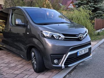 2.0 D 130 Kw, V.I.P., 7 míst,