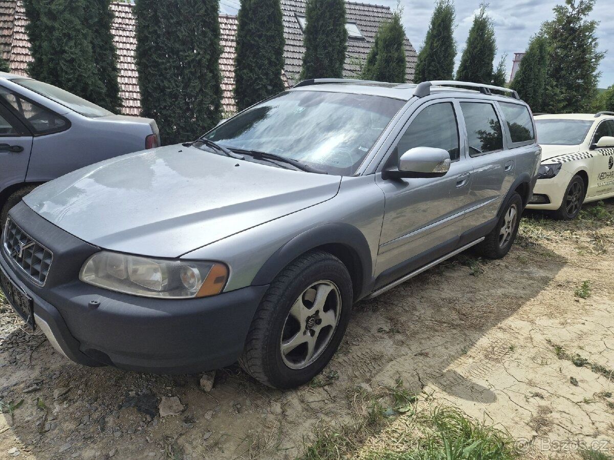 Volvo XC70, CROSS COUNTRY MANUAL - fotka 4