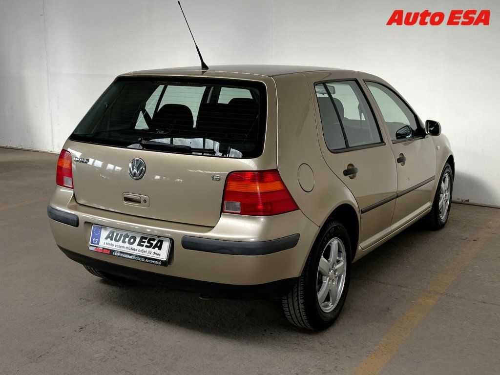 Volkswagen Golf, 1.6 - fotka 4