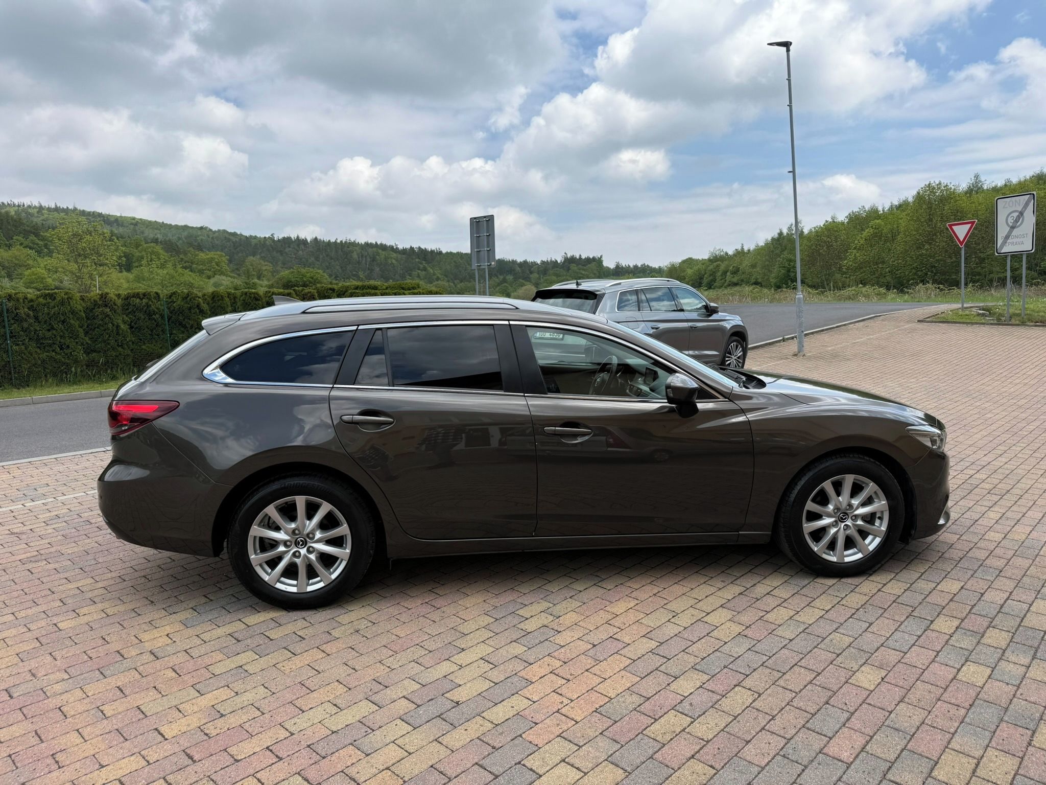 Mazda 6, FL 2.0 SKYACTIV-G 121kW VÝHŘEV - fotka 6