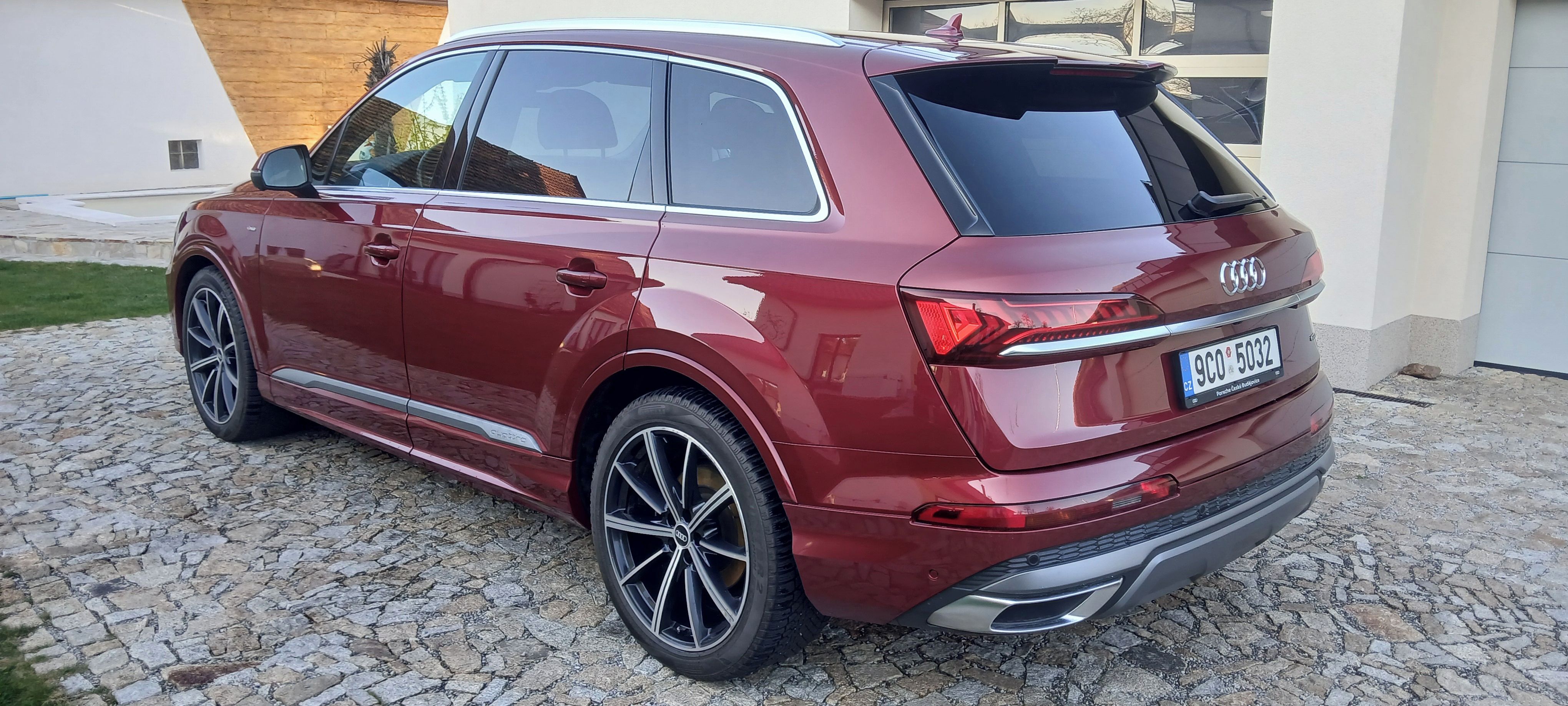 Audi Q7, 50 TDI - full vybava - fotka 4