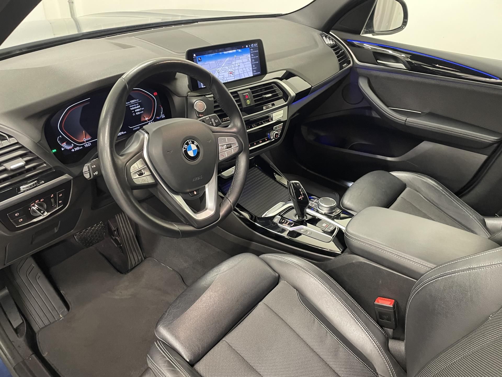 BMW X3, X3 xDrive20i - fotka 6