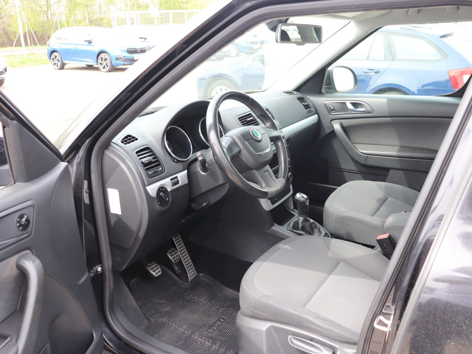 Škoda Yeti, Yeti Ambition 1.2TSI/77kW 6MP - fotka 6