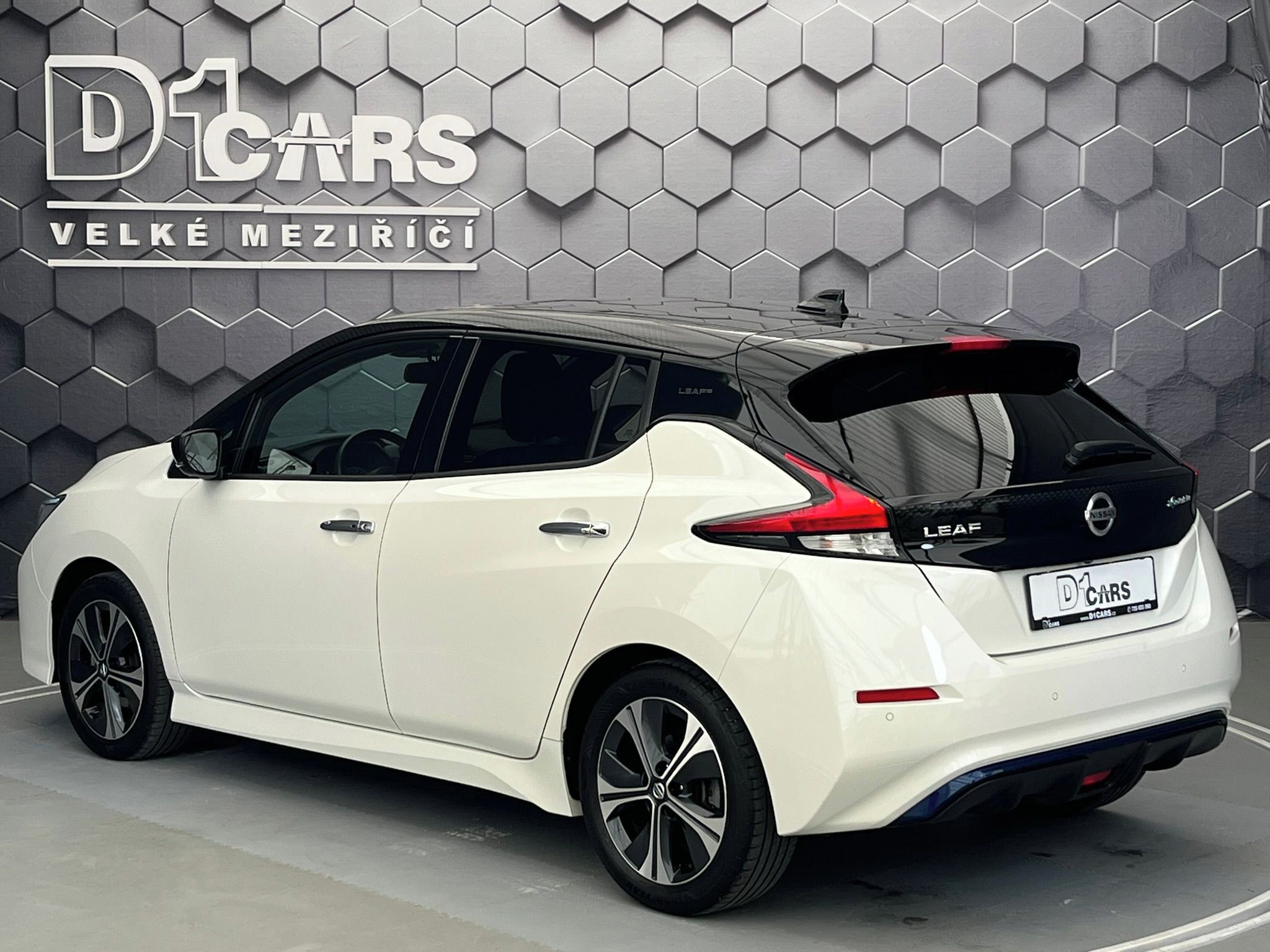 Nissan LEAF, N-Connecta 88,6% SoH - fotka 2