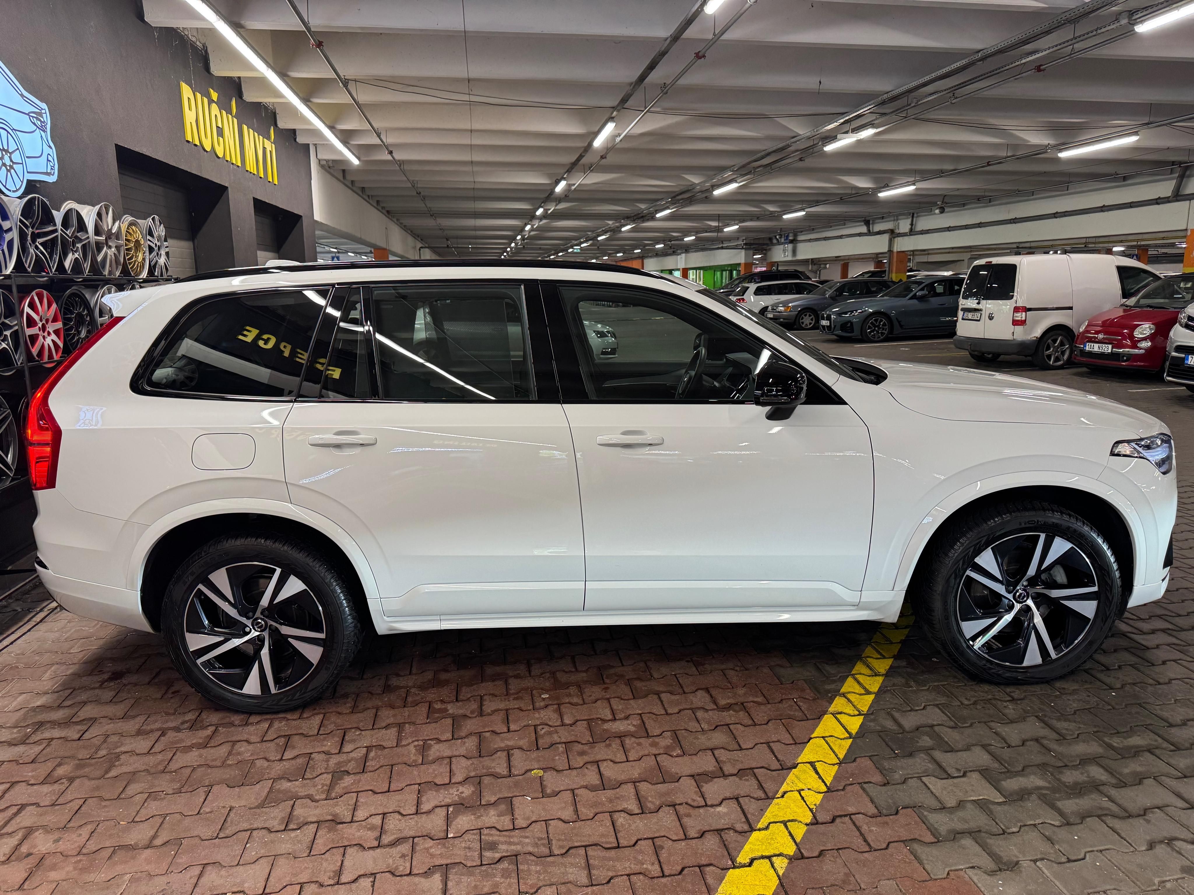 Volvo XC90, B5 AWD R-Desing 7Mist ČR DPH - fotka 4